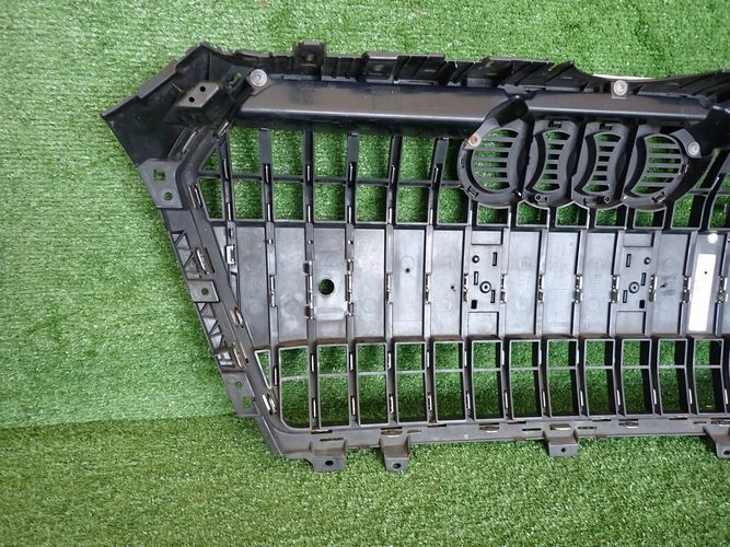 AUDI A4 B9 ALLROAD 15-19 MRIEZKA LISTA 8W0853651R