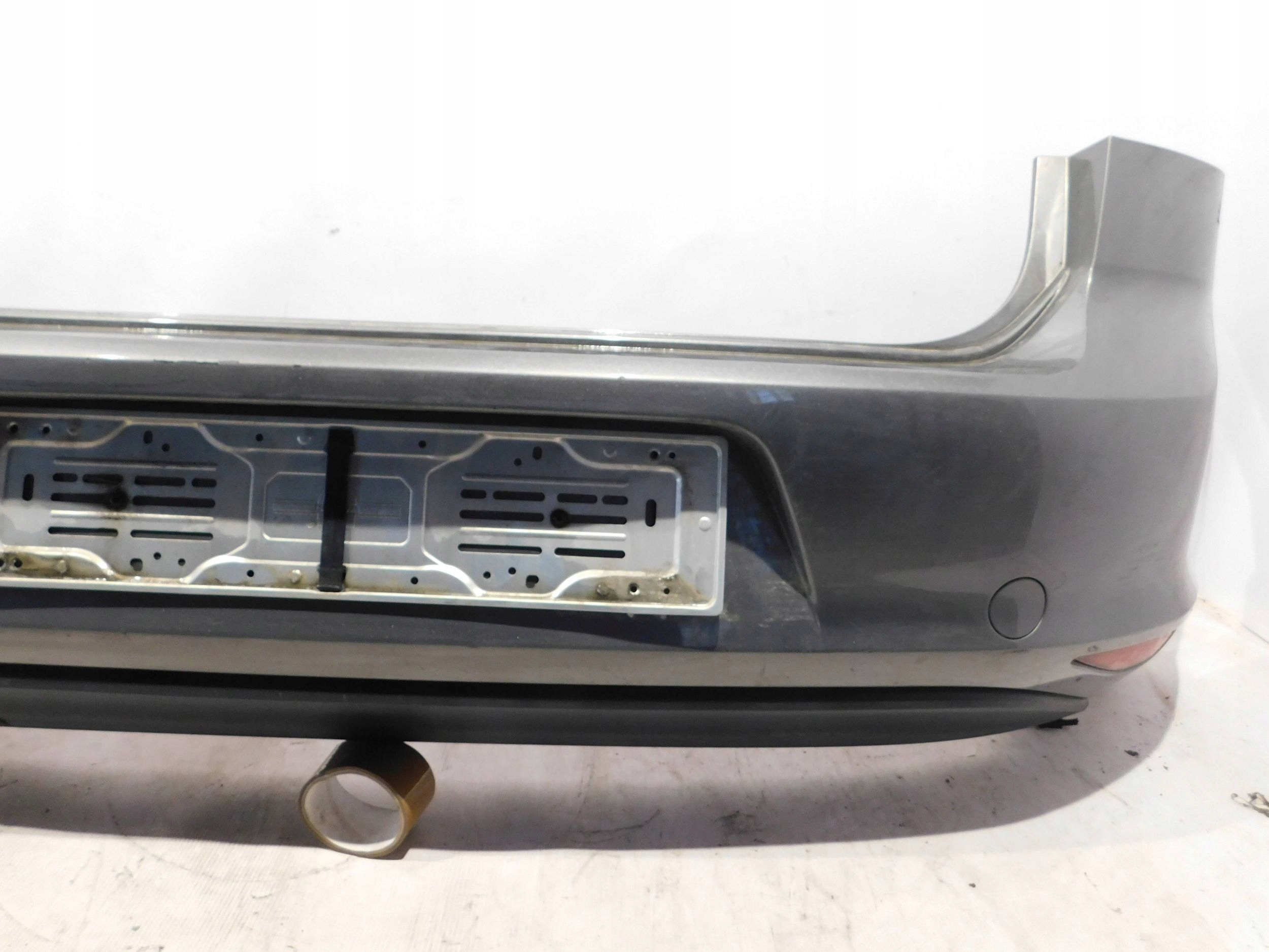 ZADNÝ NÁRAZNÍK VW GOLF VII 7 HB