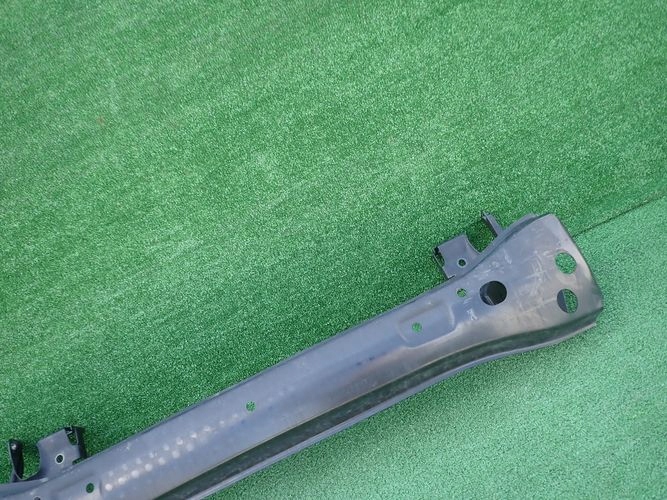 VW LIFT 10- VYSTUHA PREDNEHO NARAZNIKA