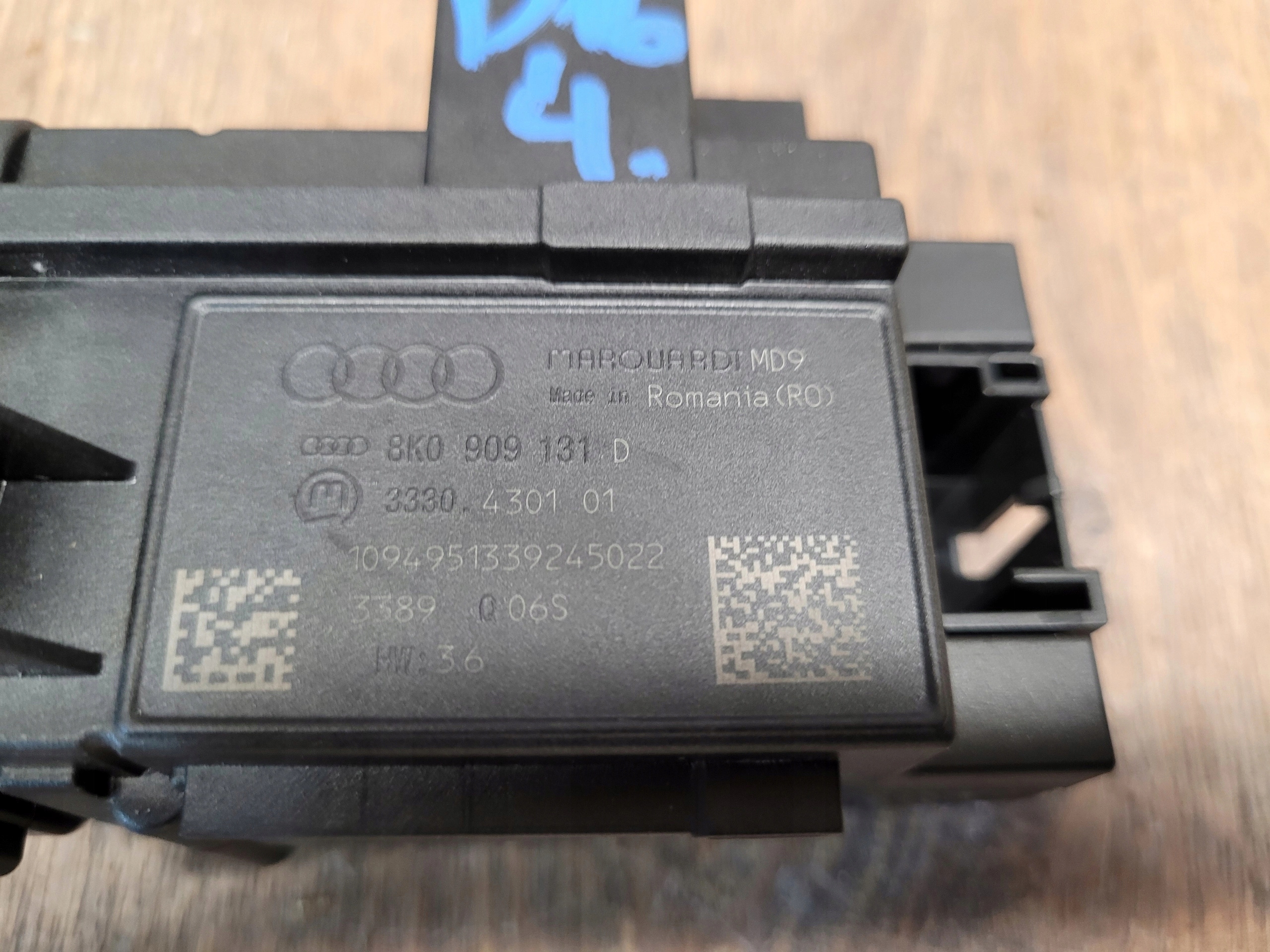 AUDI A4 B8 A5 8T SPINACIA SKRINKA KĽUČ 8K0909131D