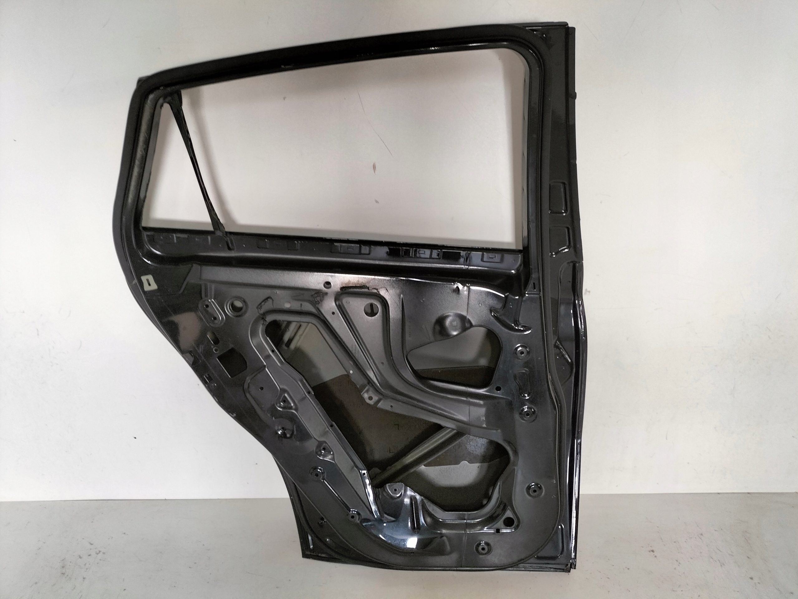 LAVE ZADNE DVERE BMW X6 E71 08-13