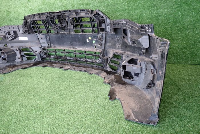 AUDI A6 C7 LIFT 14- PREDNÝ NÁRAZNÍK