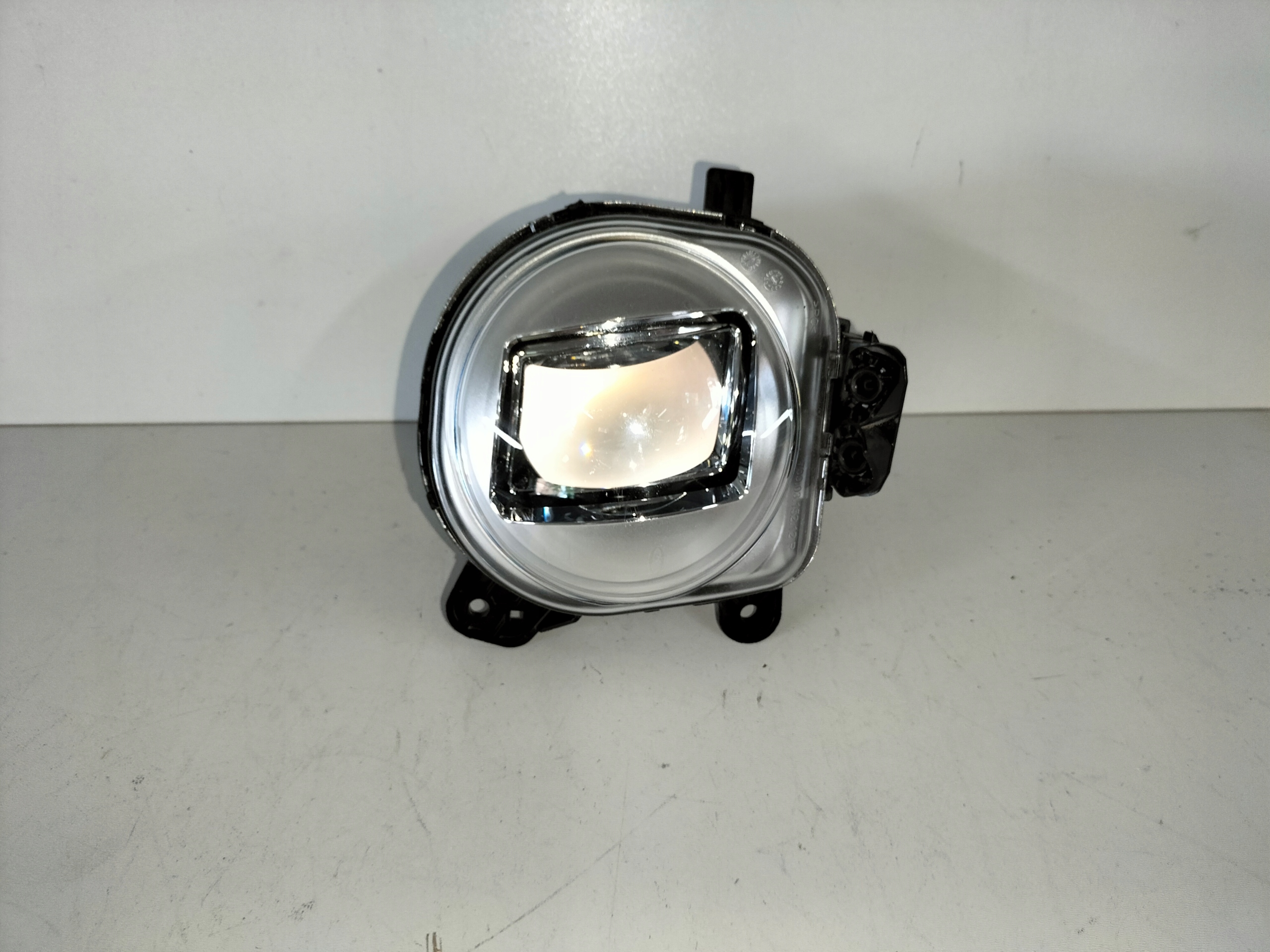 PRAVA HMLOVKA BMW X5 F15 X6 F16 13- LED