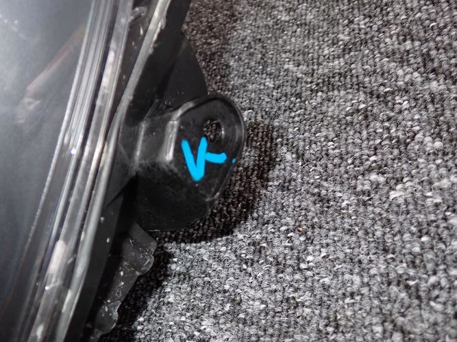 TOYOTA YARIS III LED LIFT 14-17 LAVE PREDNE SVETLO
