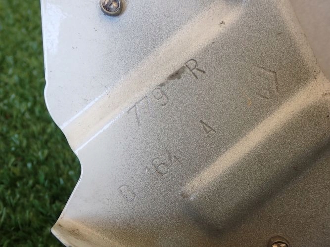 DACIA DUSTER II 17- PRAVY PREDNY BLATNIK