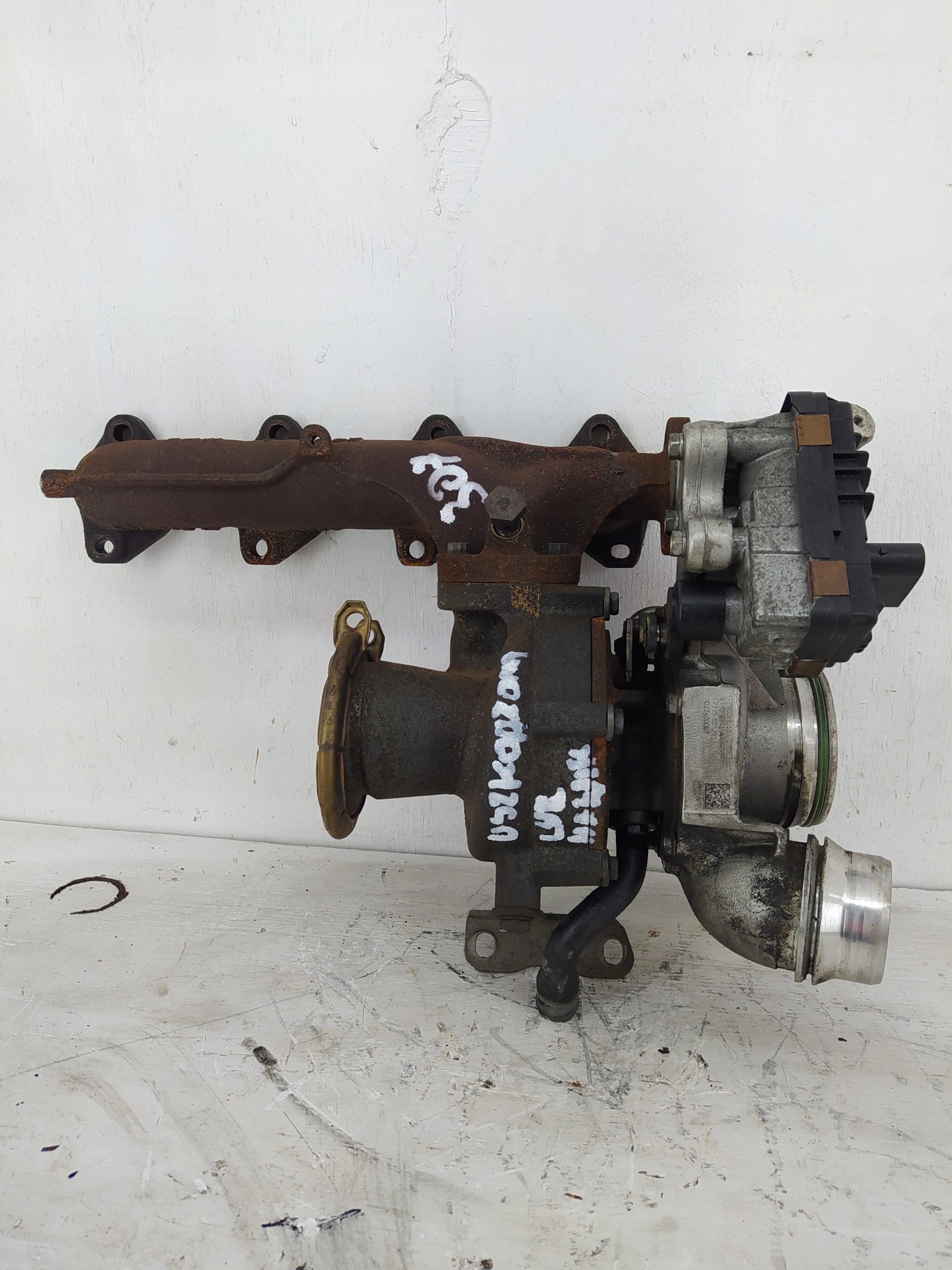 BMW F10 TURBO MECHANIZMUS 2.0 D 49335-19400 49335-00520