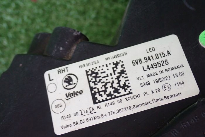 SKODA FABIA IV CRYSTAL LIGHTING LAVE PREDNE SVETLO