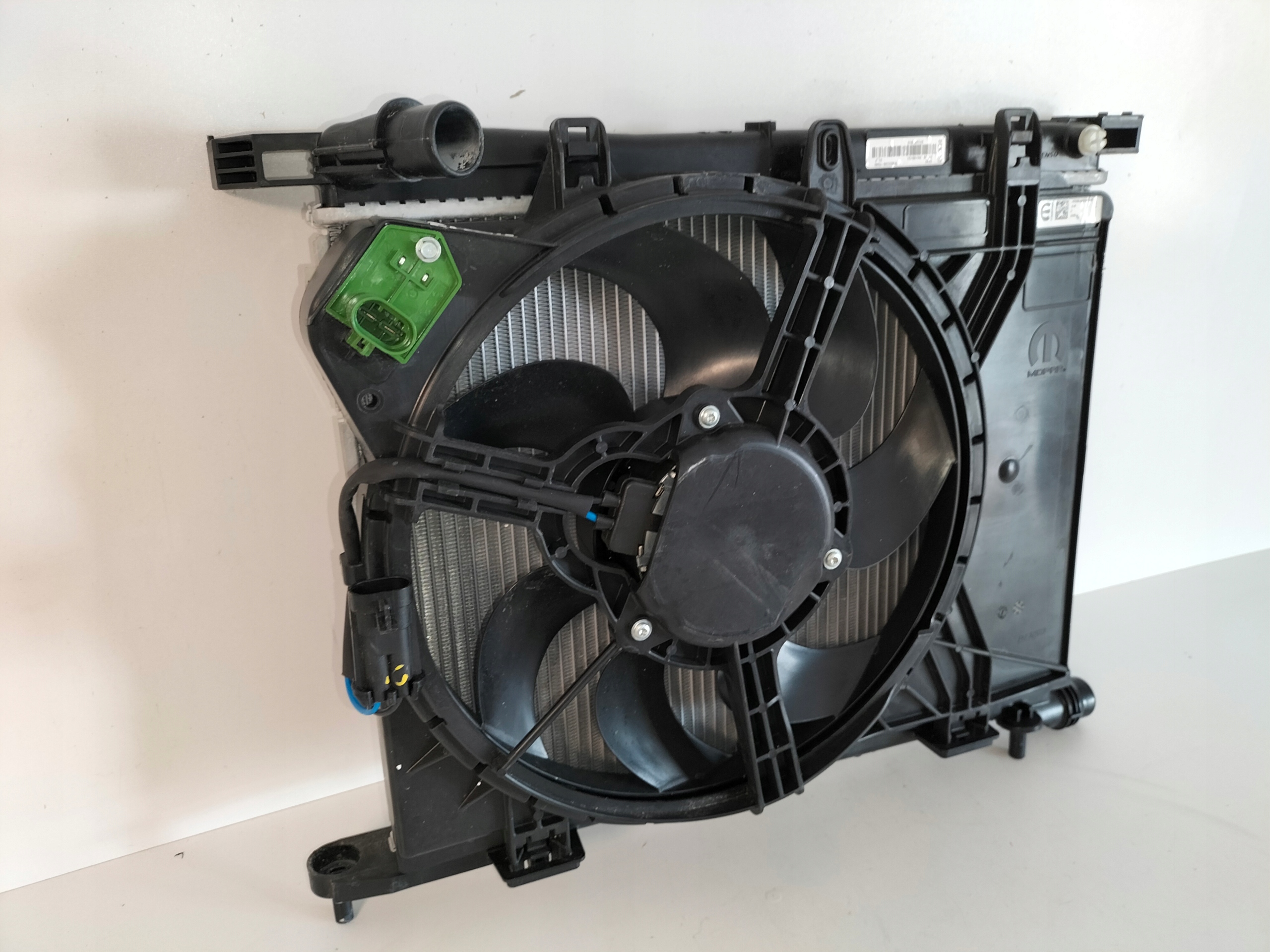 CHLADIC VODY VENTILATOR FIAT 500 20- FIAT PANDA 20- 1.0B MILD HYBRID