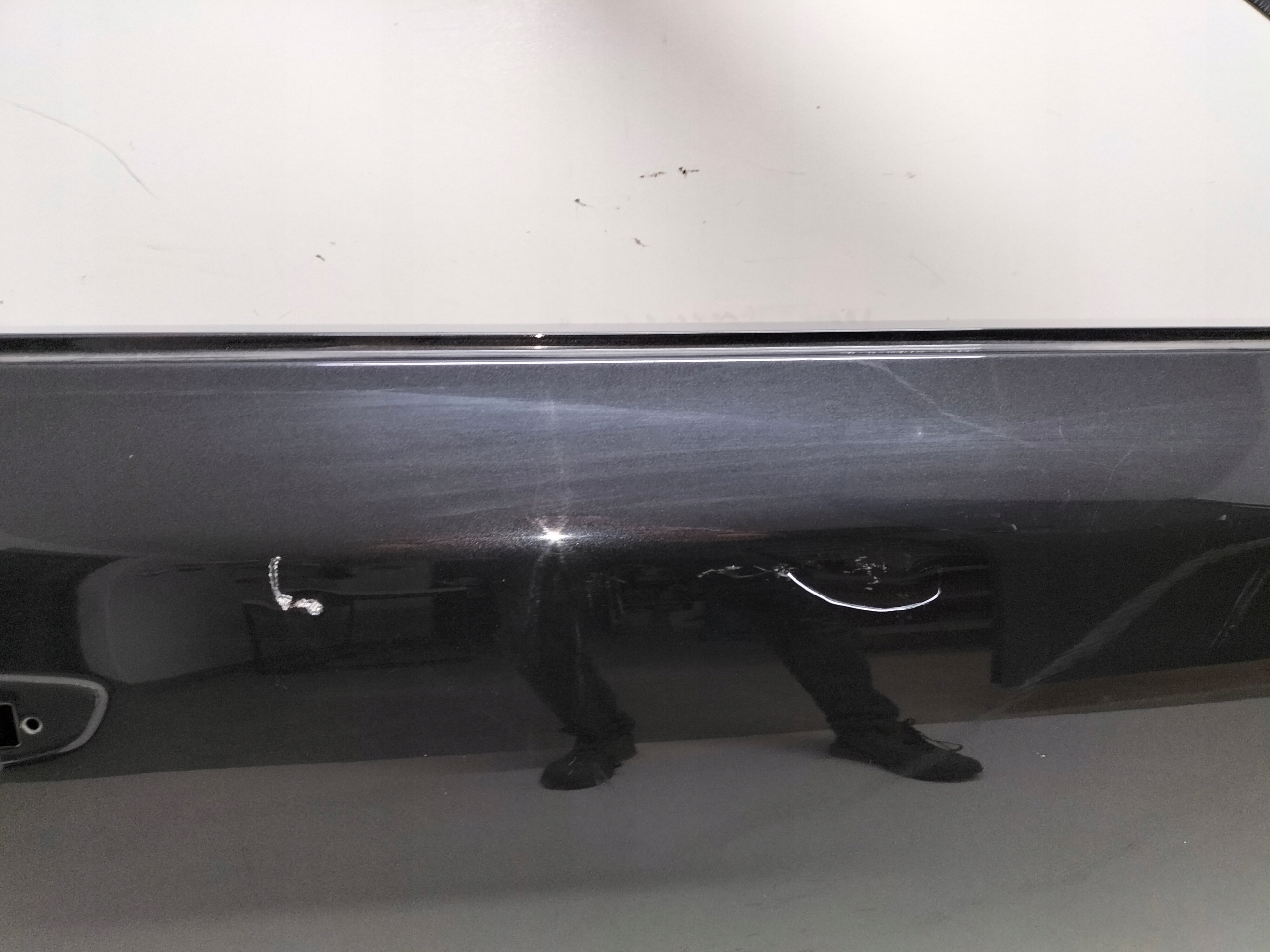 PRAVE PREDNE DVERE SKODA SUPERB 2 II 3T0 08-15