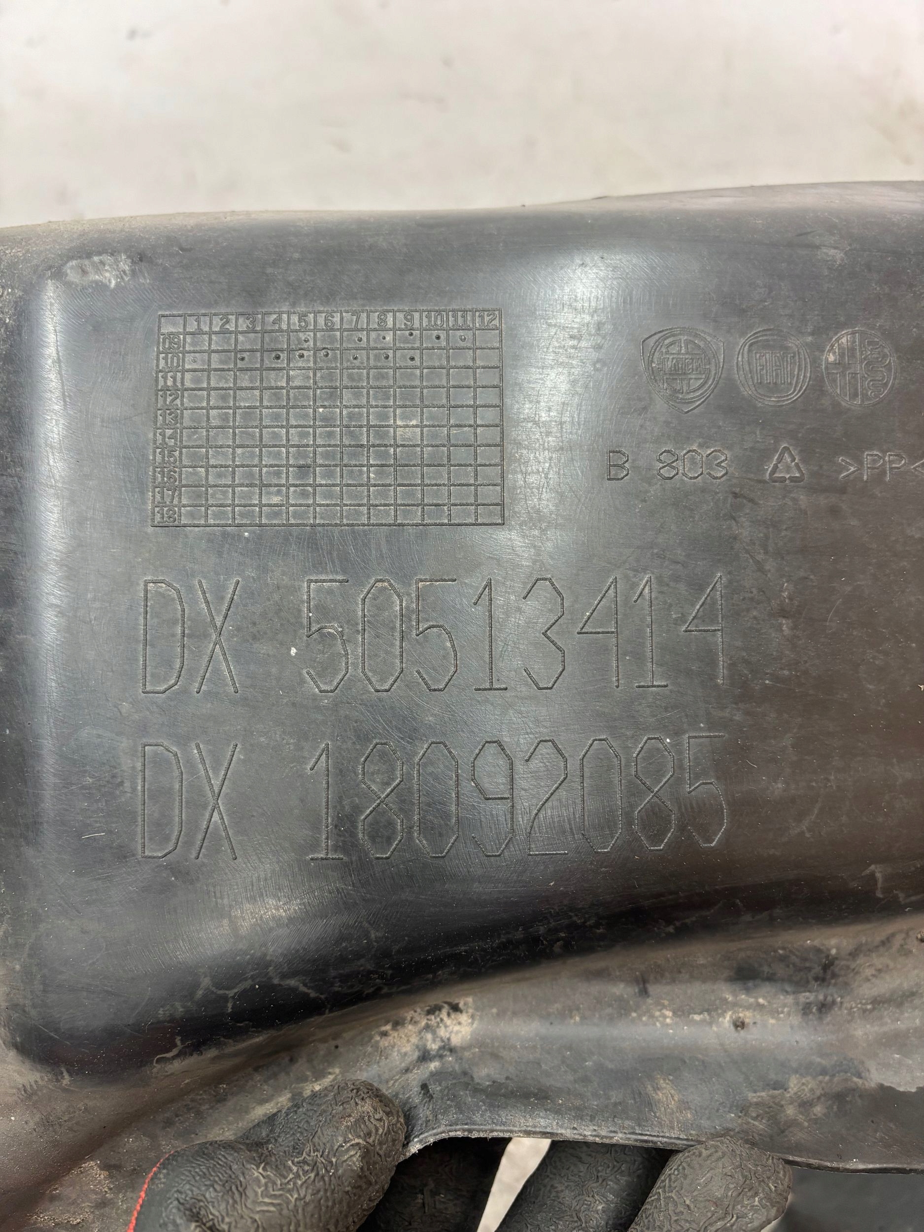 PRAVÝ PREDNÝ PODBLATNÍK ALFA ROMEO GIULIETTA