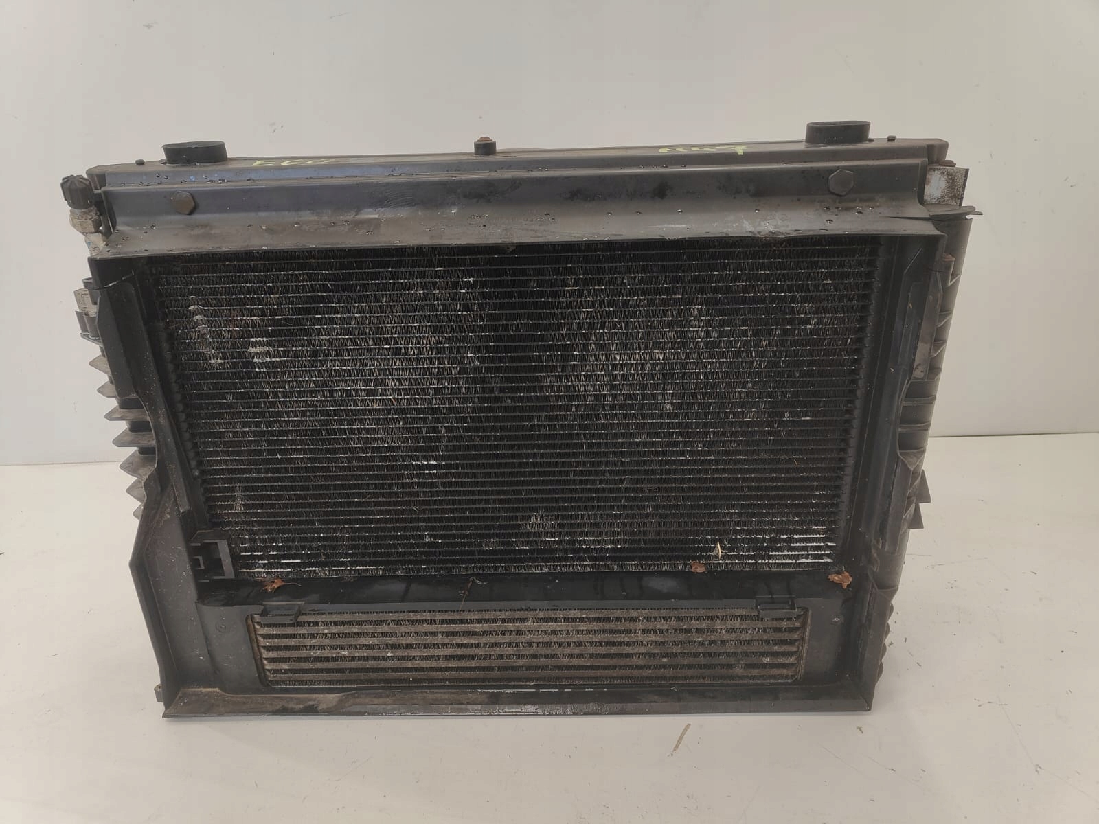 BMW e90 520d m47 oe 1137328118 CHLADICE VENTILATOR