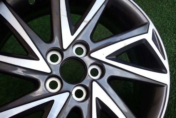 TOYOTA AYGO 6Jx16 ET50 5×100 HLINIKOVY DISK ELEKTRON