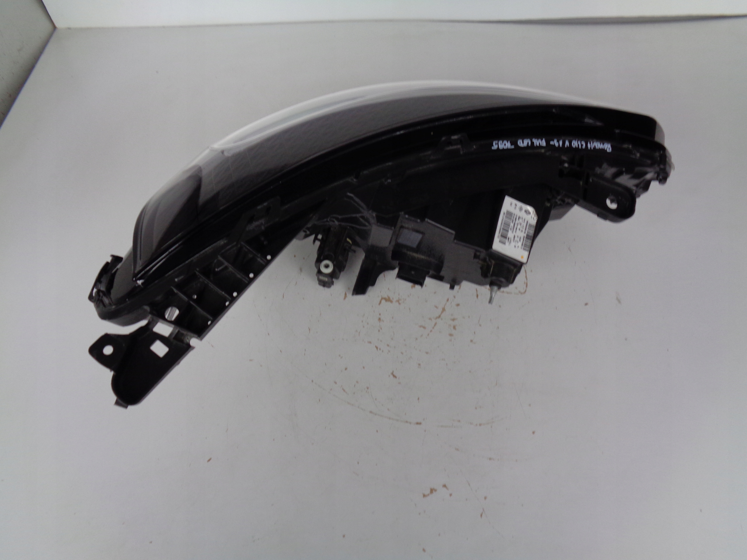 LAVE PREDNE SVETLO RENAULT CLIO V 19- FULL LED