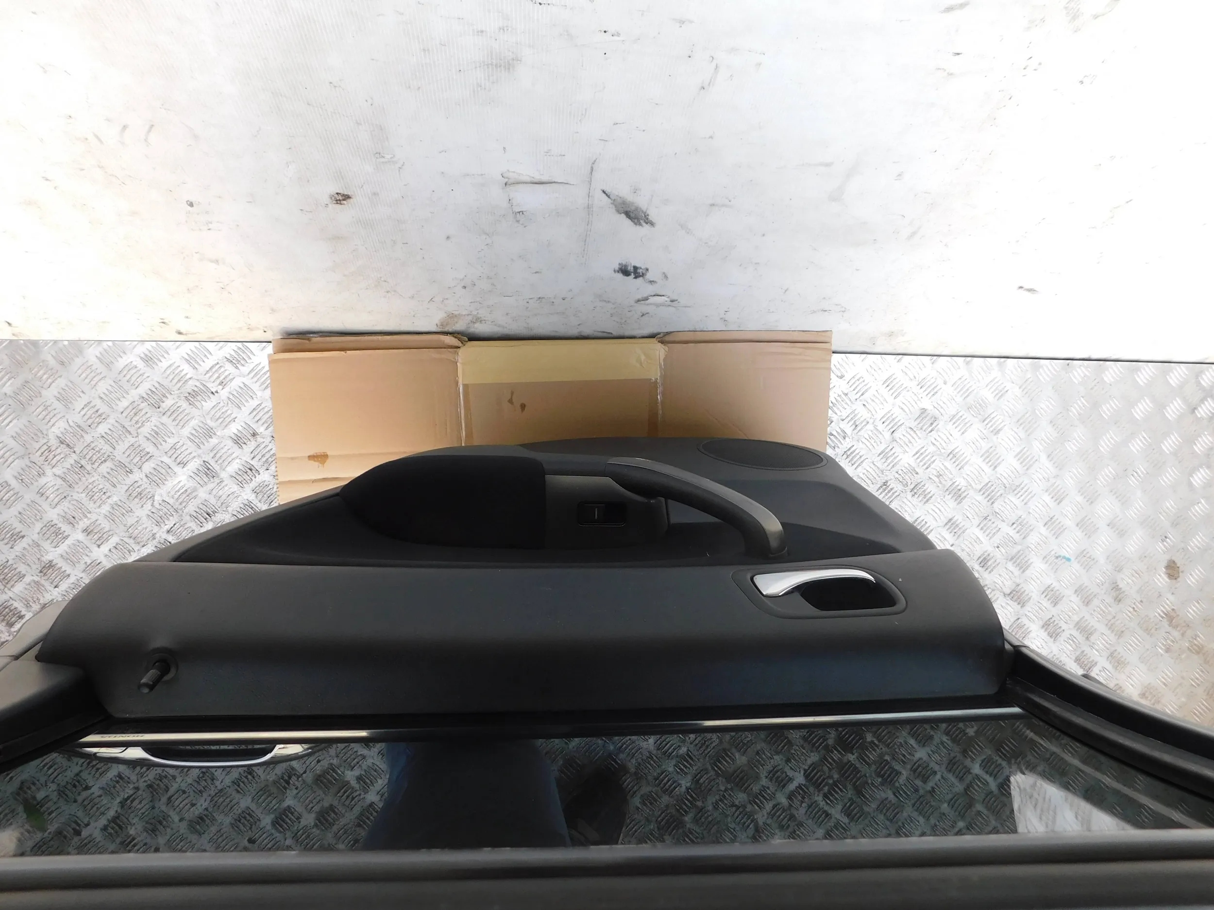 PRAVE ZADNE DVERE HONDA ACCORD VII KOMBI