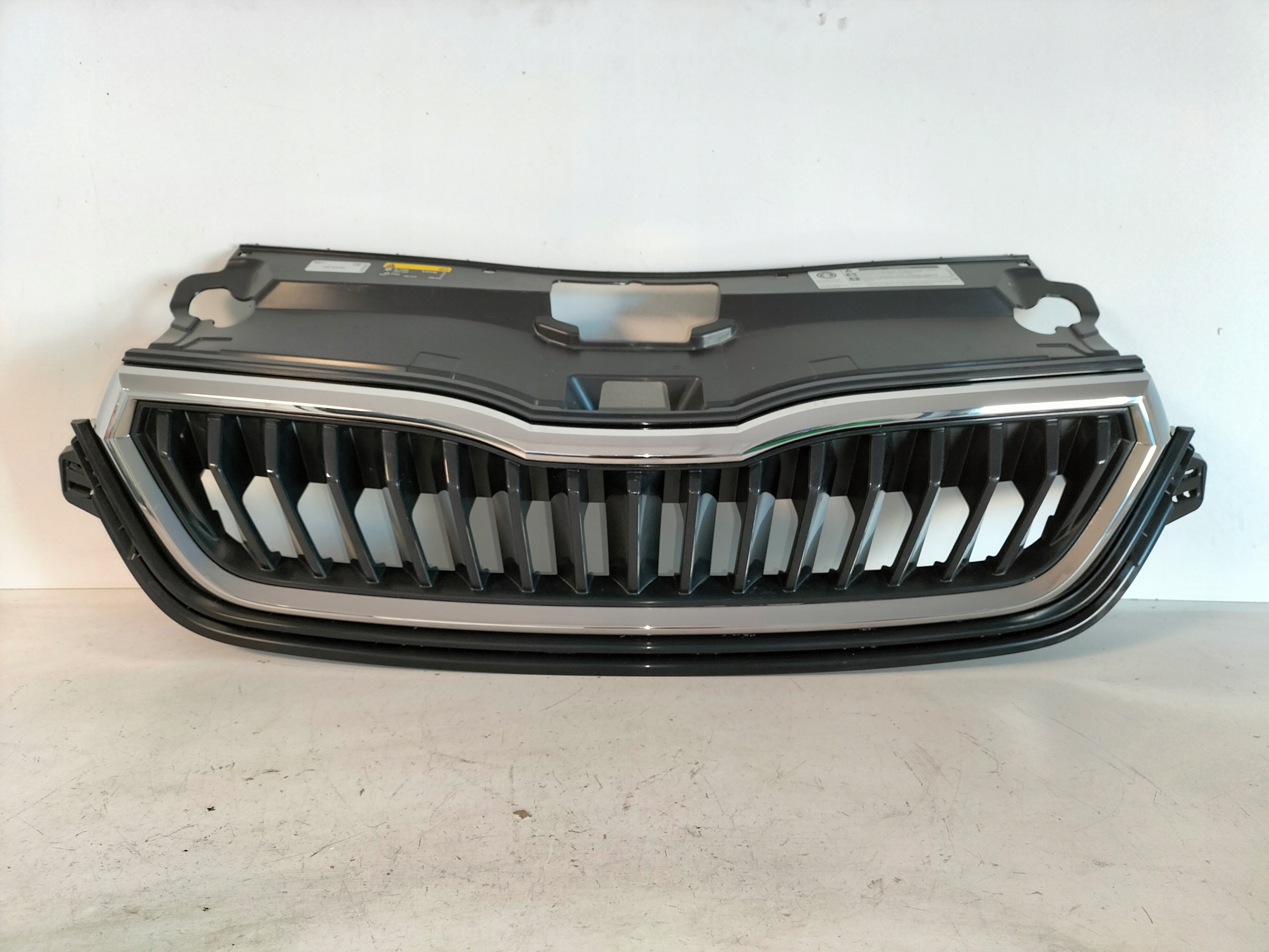 MRIEZKA LISTA SKODA RAPID LIFT II 20-