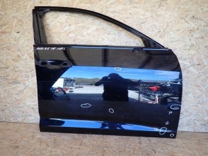 AUDI A6 C8 18- PRAVE PREDNE DVERE AUDI A6 C8 18- PRAVE PREDNE DVERE