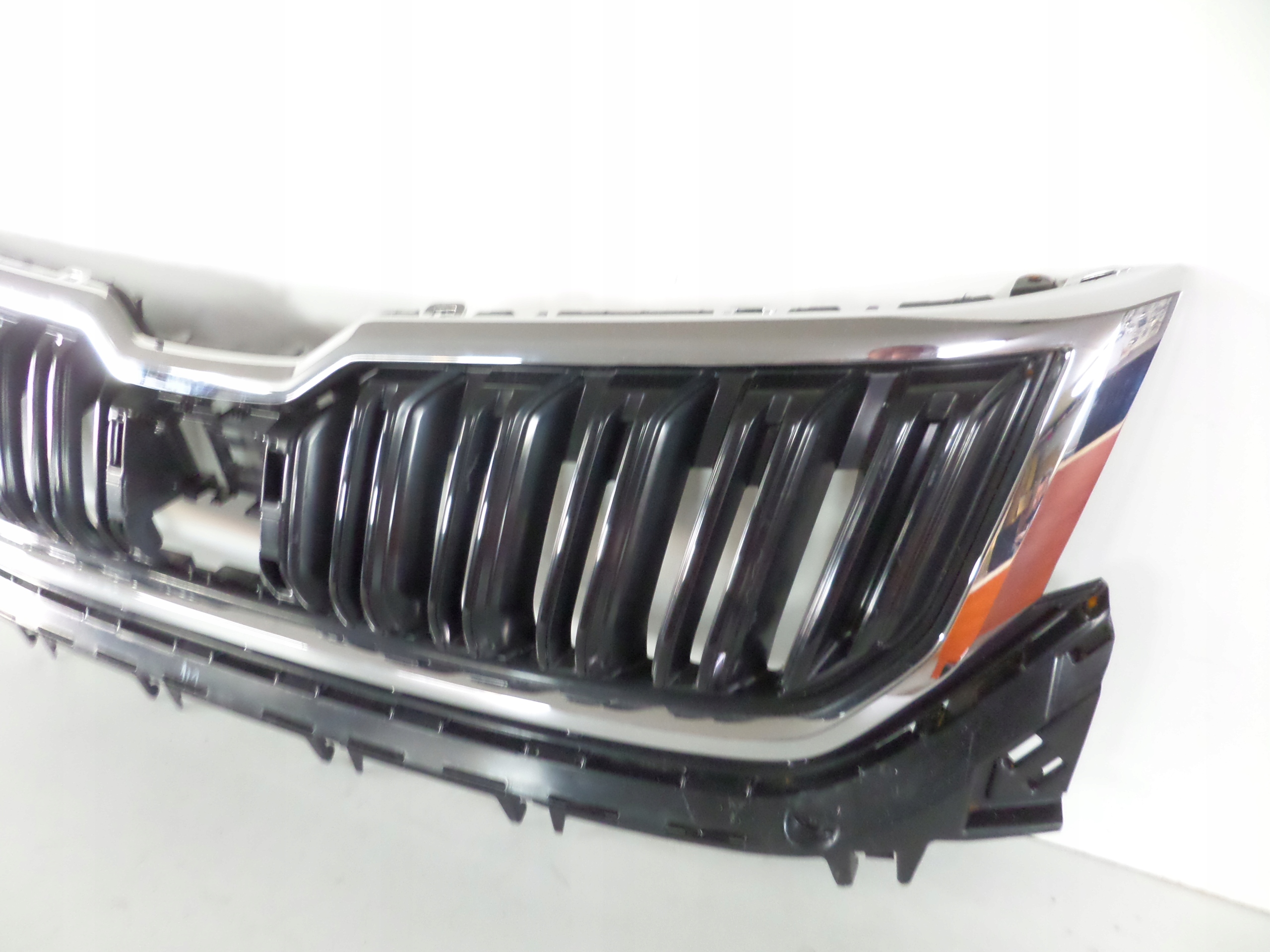 MRIEZKA LISTA SKODA KODIAQ 16-