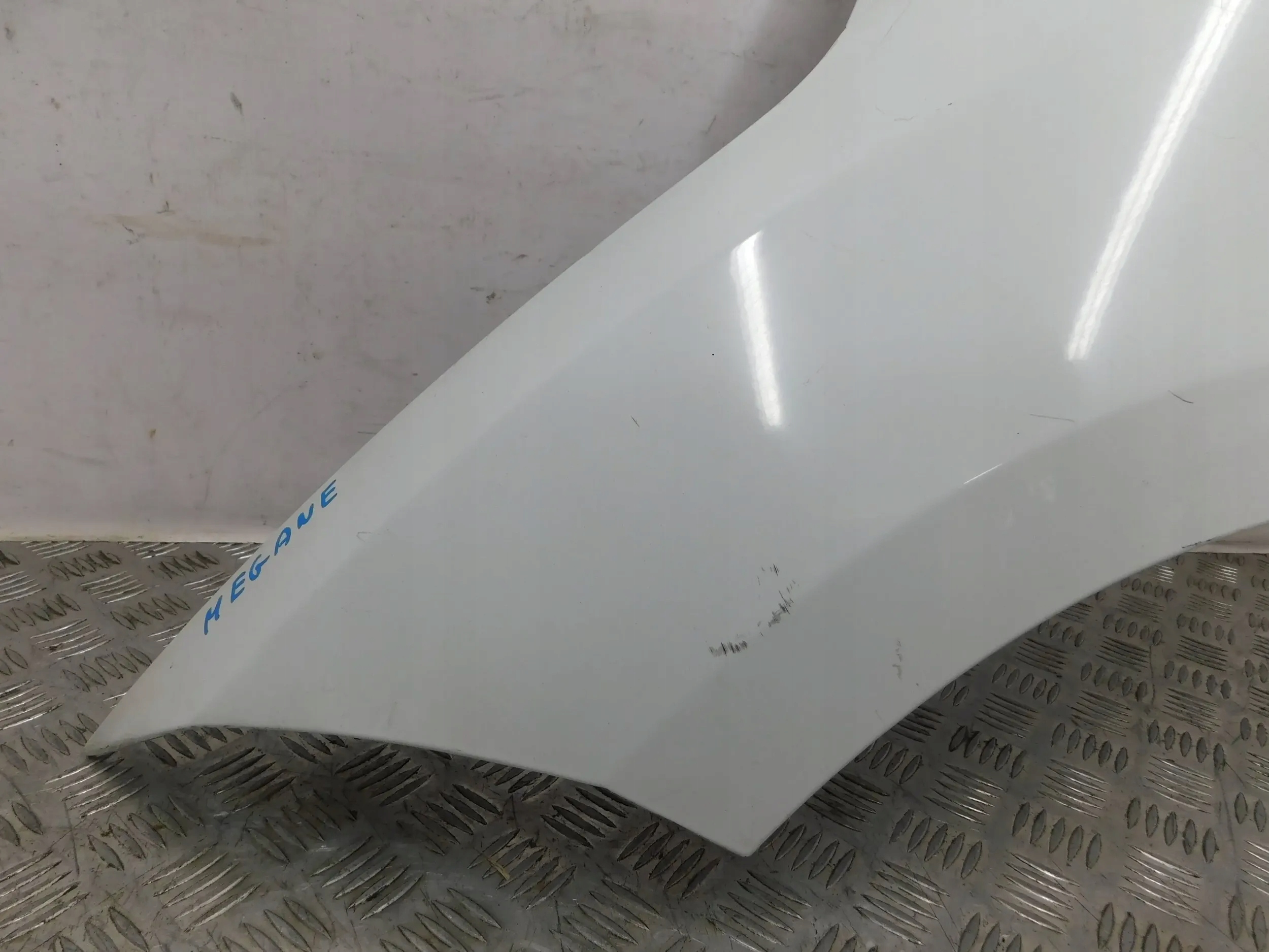 BLATNIK PREDNÝ LAVY RENAULT MEGANE III 3 08-