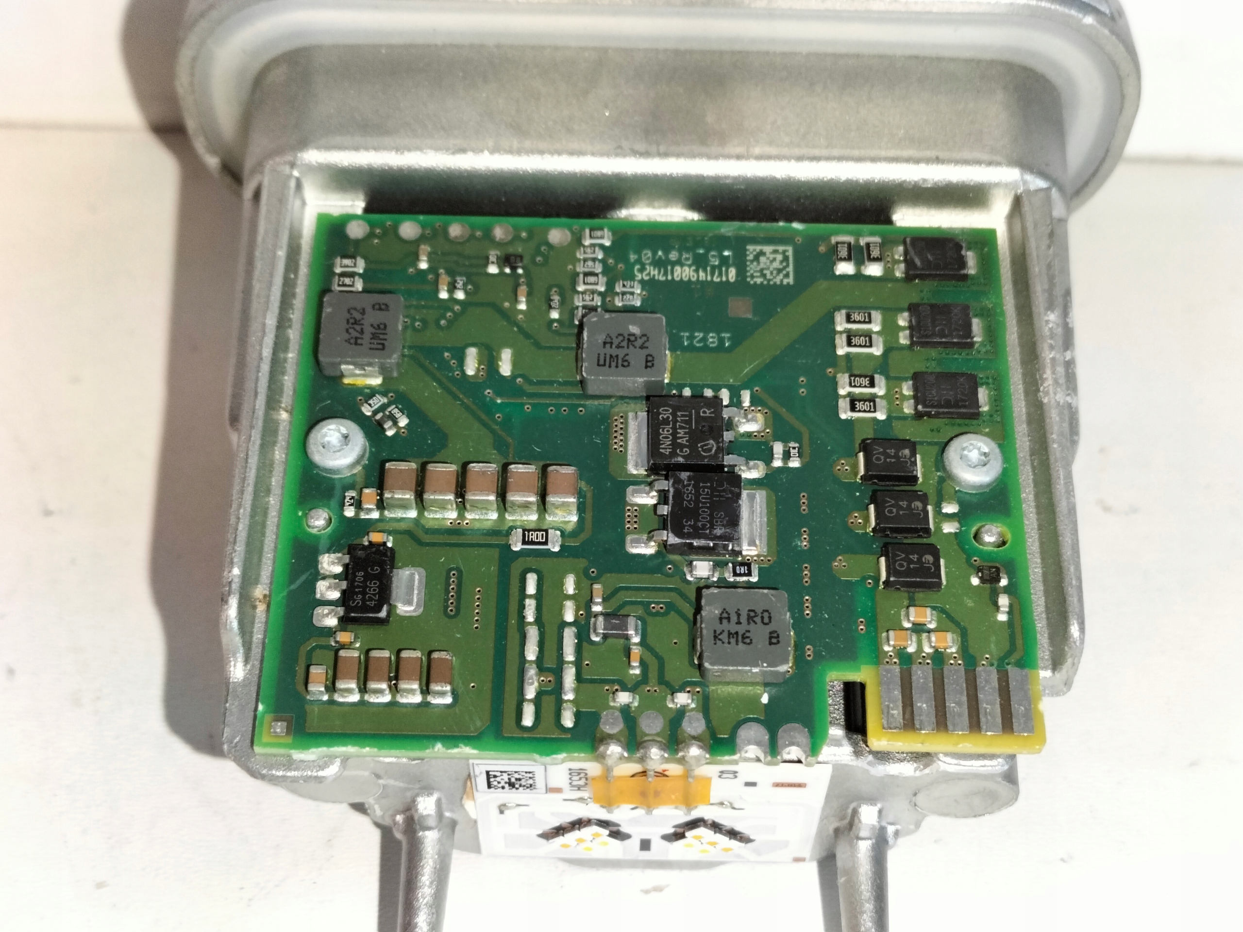MENIČ NAPÄTIA MODUL SVETIEL LED OPEL ASTRA V K 15-