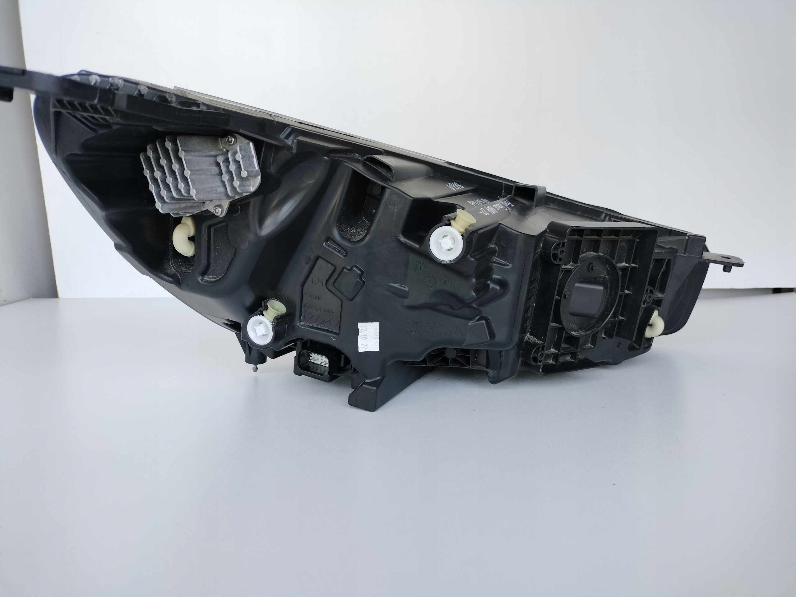 LAVE PREDNE SVETLO FORD FOCUS MK4 22- LIFT FULL LED