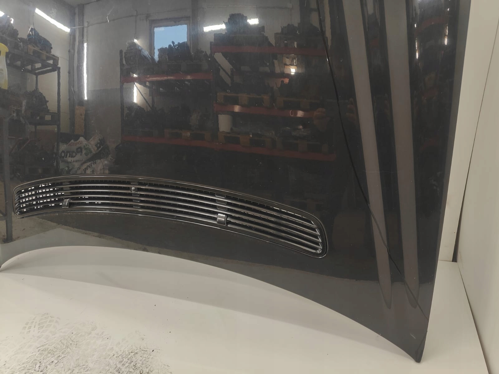 MERCEDES w211 PREDNÁ KAPOTA kol: 197