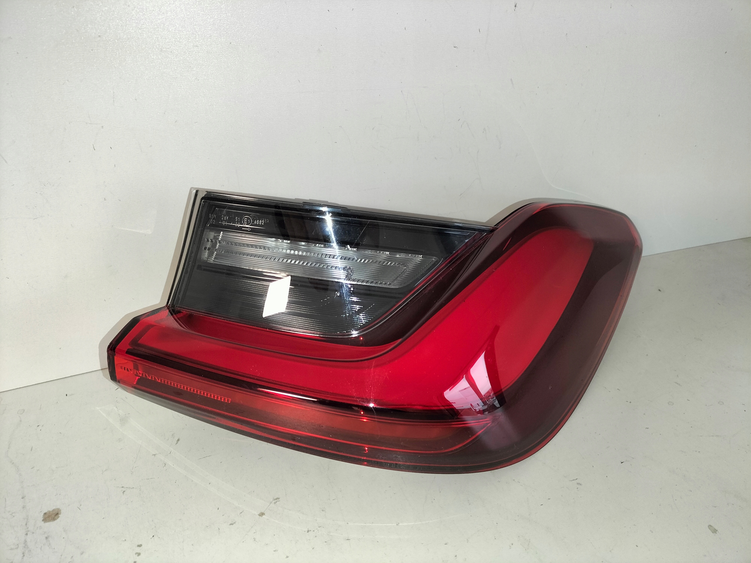 PRAVE ZADNE SVETLO BMW 3 G21 19- KOMBI TOURING LED