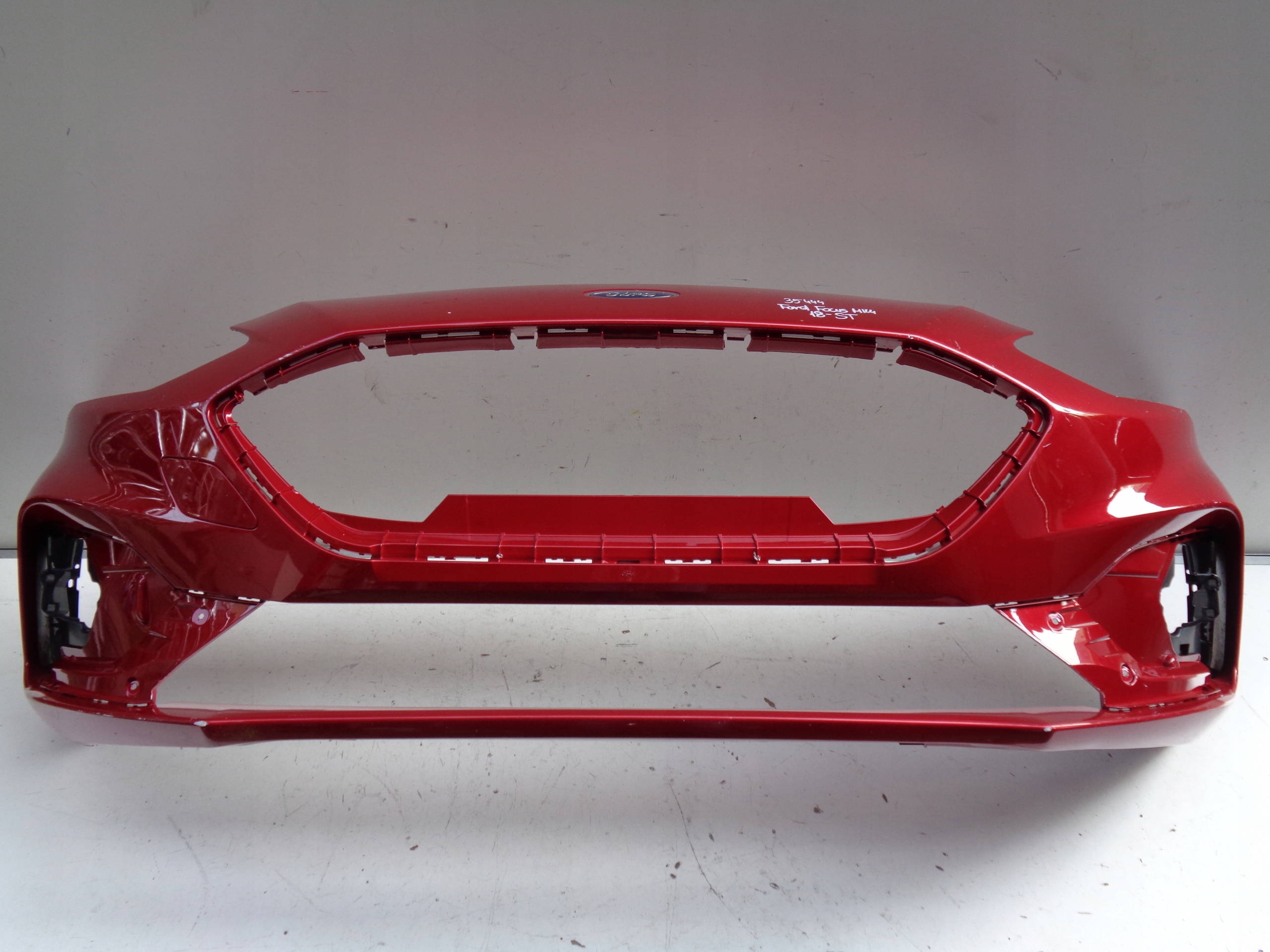 PREDNÝ NÁRAZNÍK FORD FOCUS MK4 18- ST LINE 35444