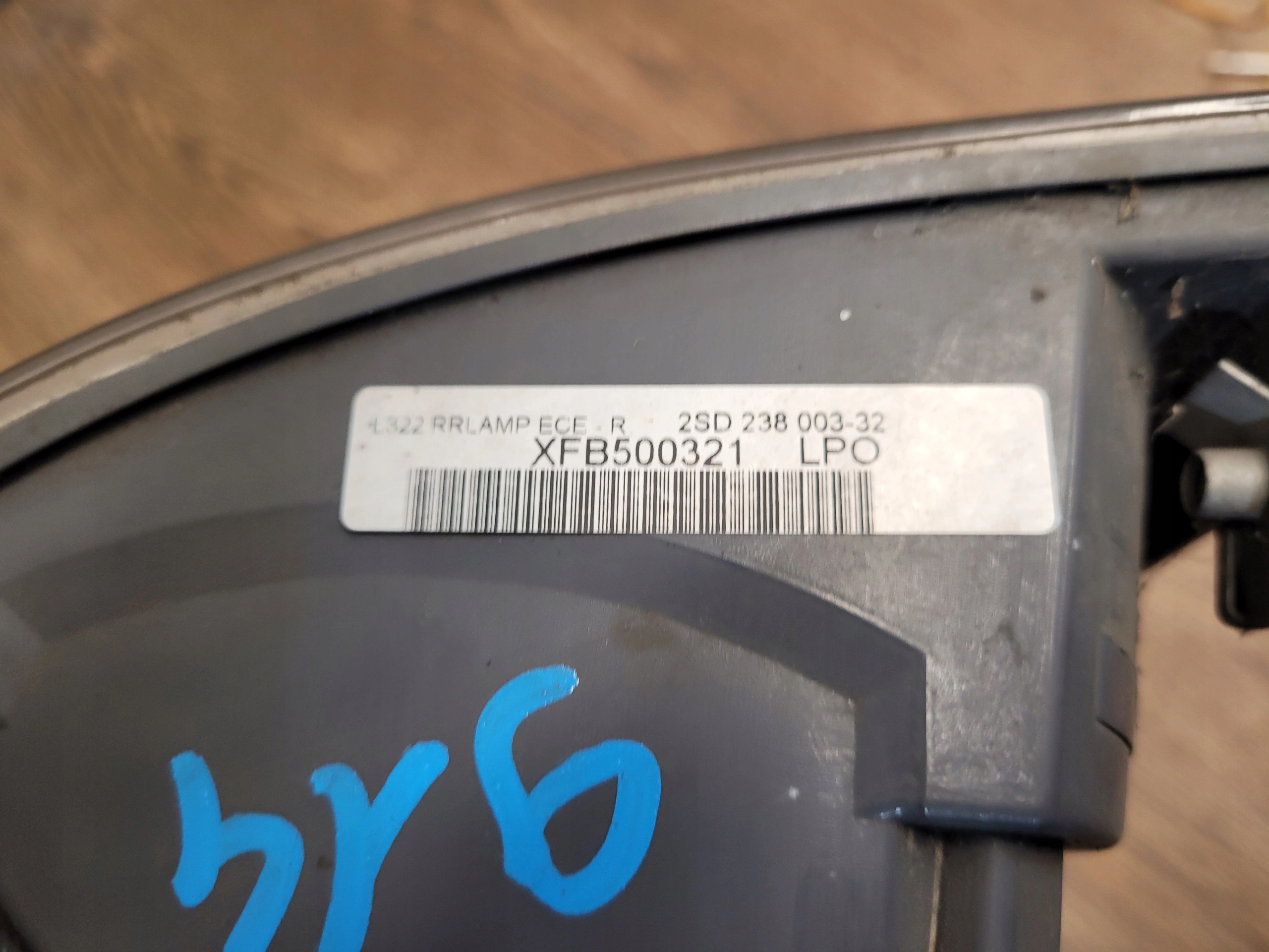 LAND ROVER RANGE ROVER L322 PRAVE ZADNE SVETLO XFB500321