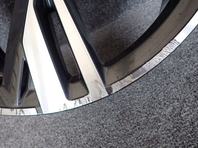 AUDI A6 C8 S6 8,5Jx21 ET37 5×112 HLINIKOVY DISK ELEKTRON