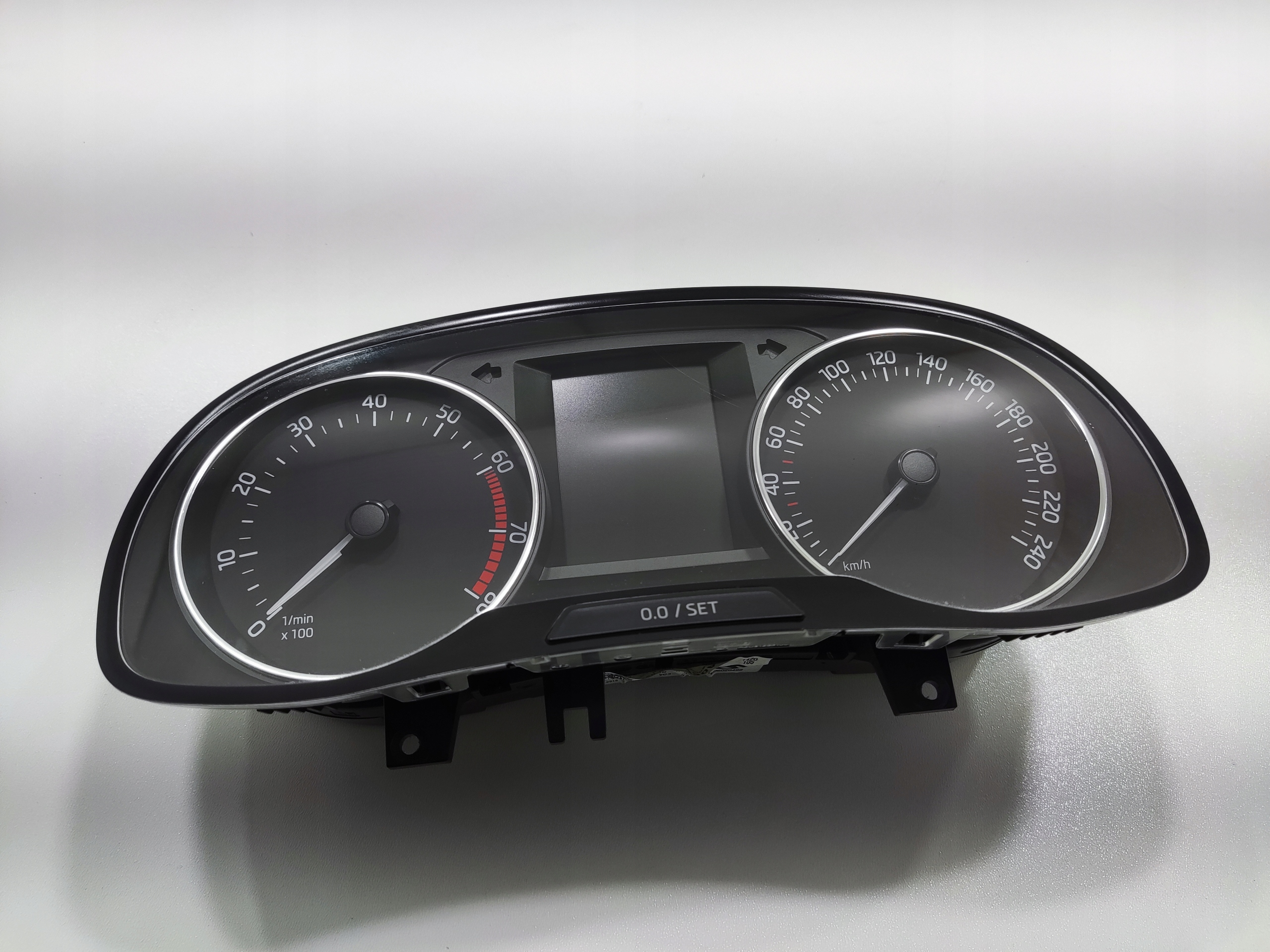 TACHOMETER BUDIKY SKODA FABIA III 6V 1.2 TSI 6V0920730A 2014-2018 EUROPA