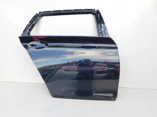 BMW F11 5 KOMBI PRAVE ZADNE DVERE