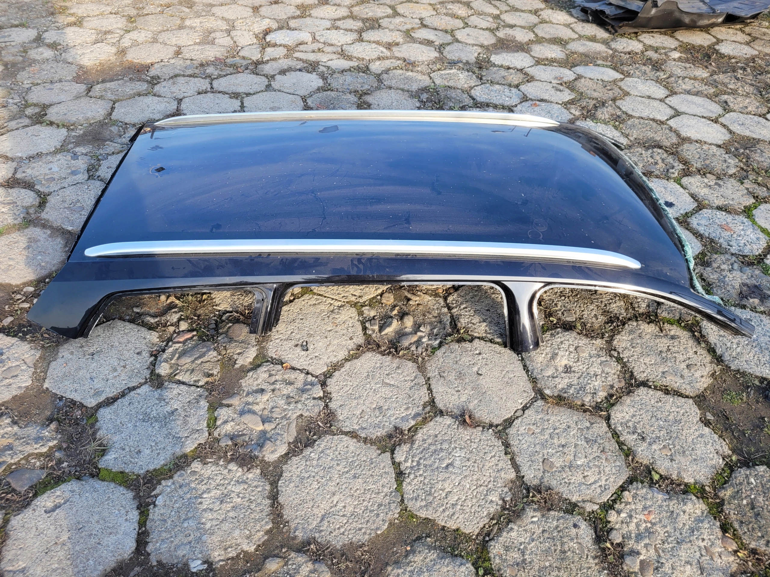 VW PASSAT B8 KOMBI STRECHA