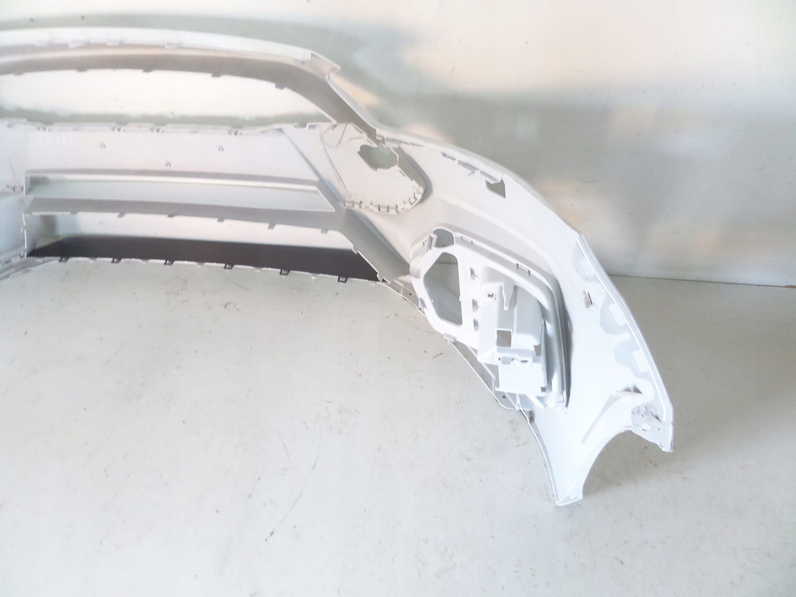 PREDNÝ NÁRAZNÍK FORD FOCUS MK3 LIFT 14-18 RS