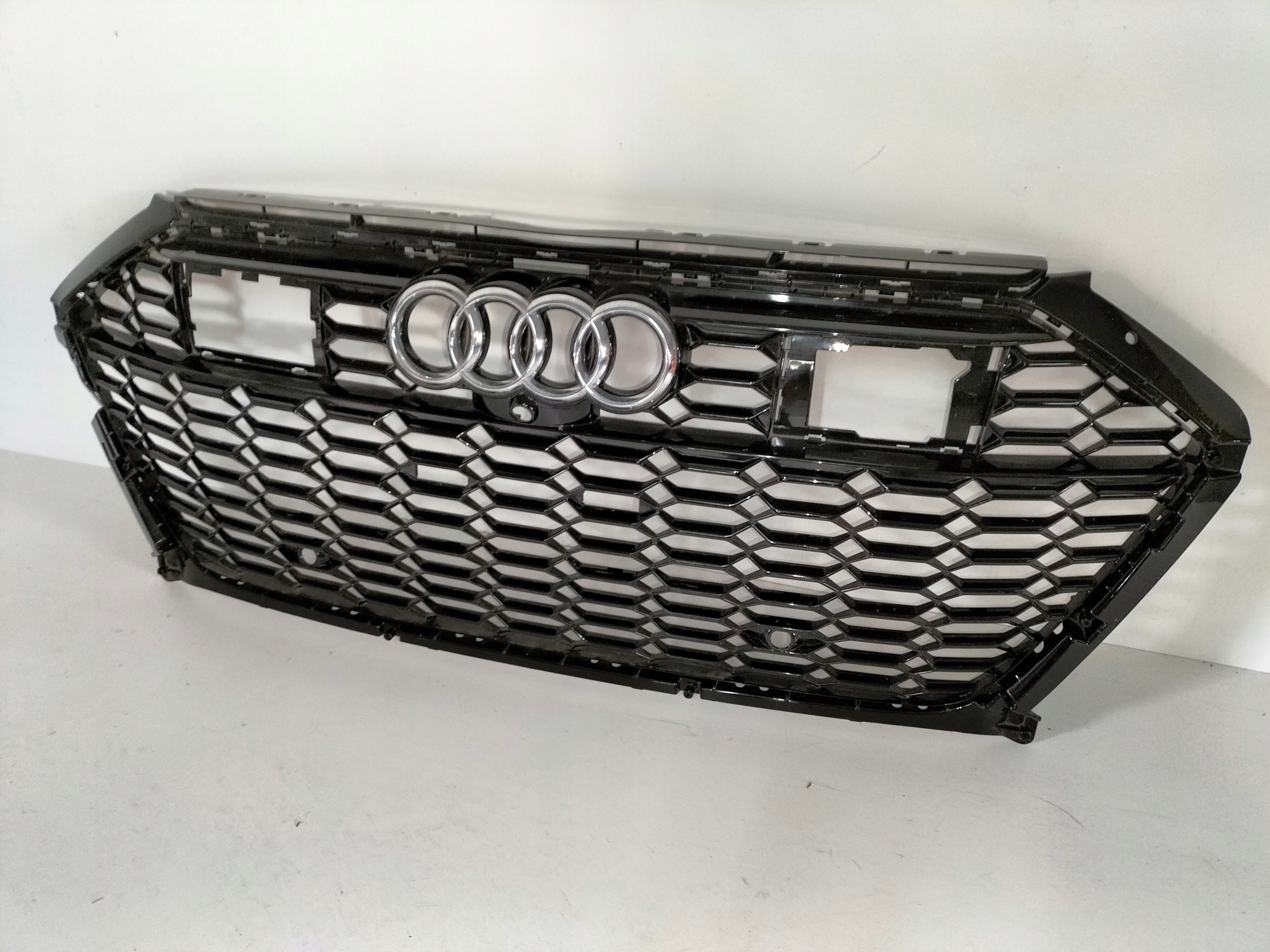 MRIEZKA LISTA AUDI A6 RS6 RS7 C8 18-