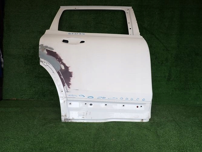 MERCEDES W247 247 GLB PRAVE ZADNE DVERE