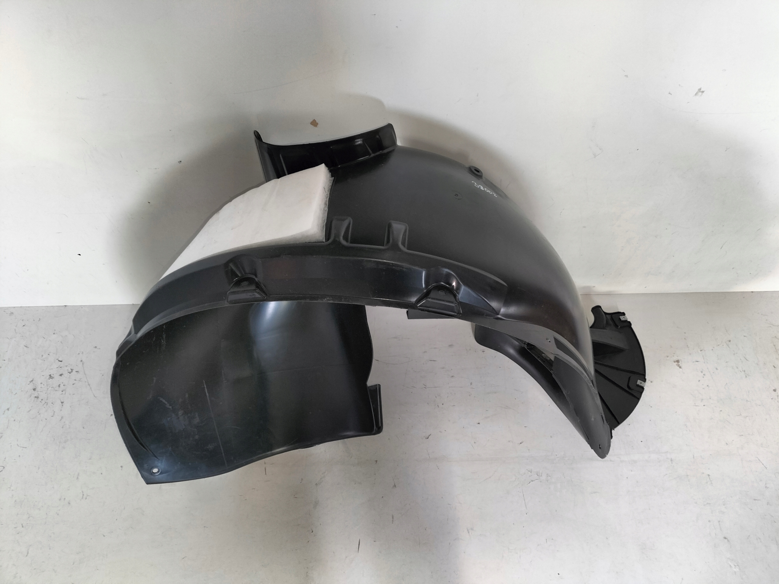 PRAVY PREDNY PODBLATNIK VW TIGUAN III 24-