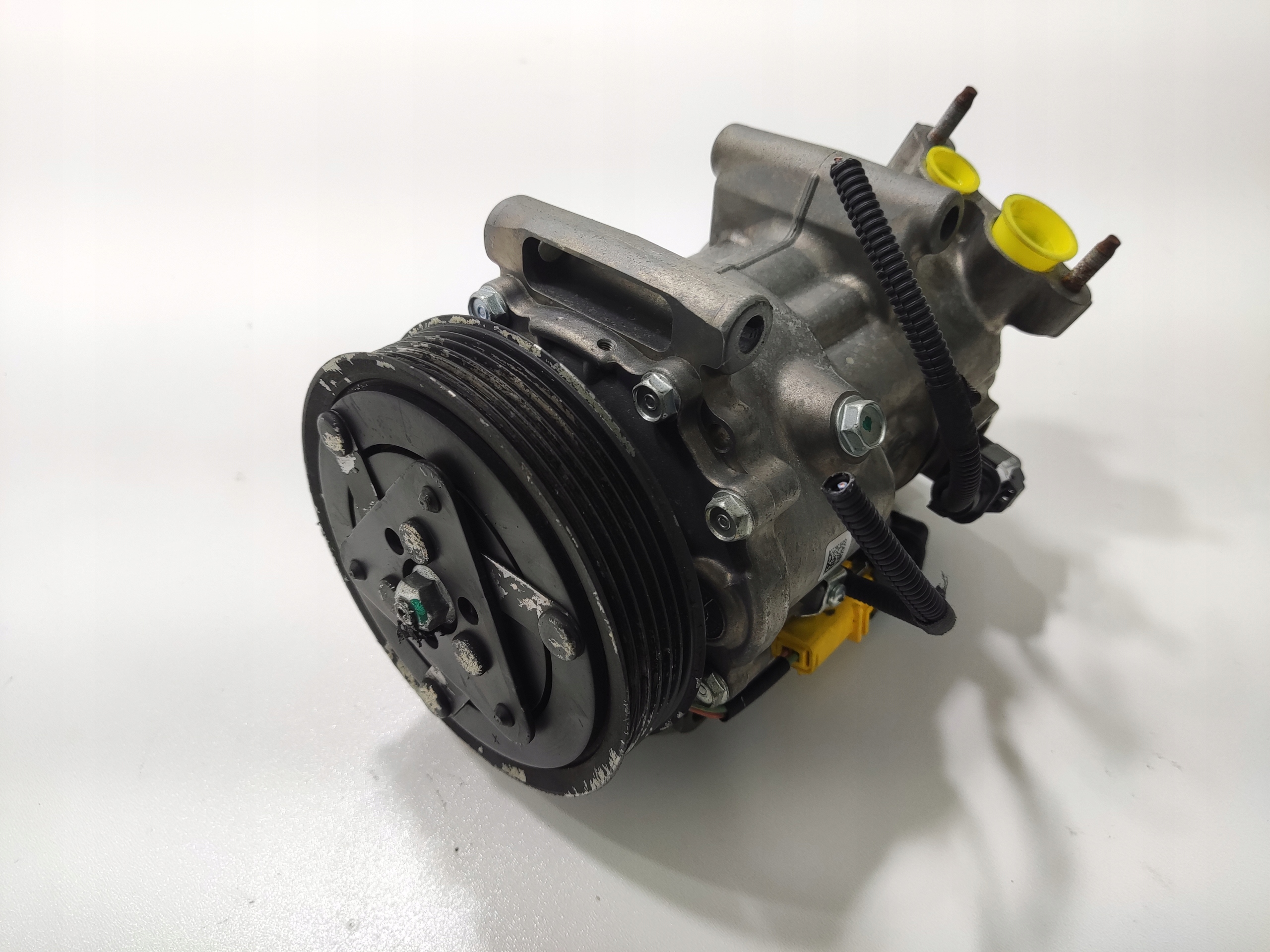 KOMPRESOR KLIMATIZACIE CITROEN C3 II 1.6 VTI 2009-2013 813723