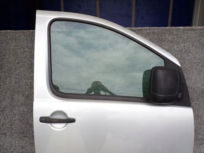 FIAT SCUDO 07- PRAVE PREDNE DVERE KPL