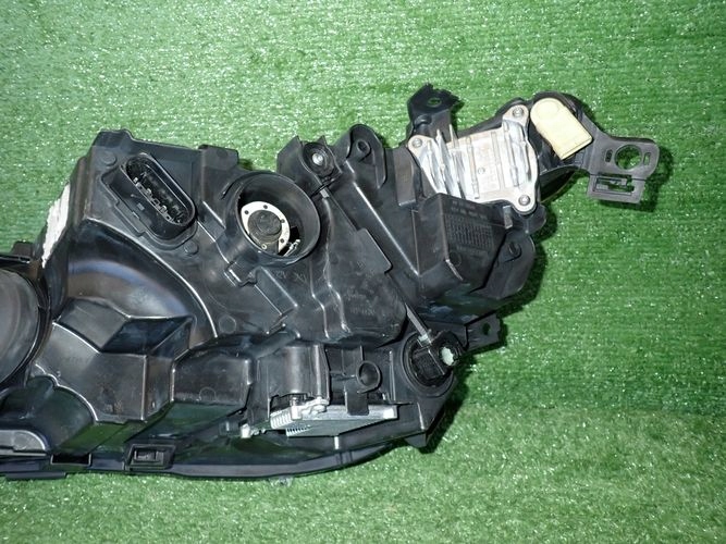 VW GOLF VIII 8 LED PRAVE PREDNE SVETLO 5H1941006B