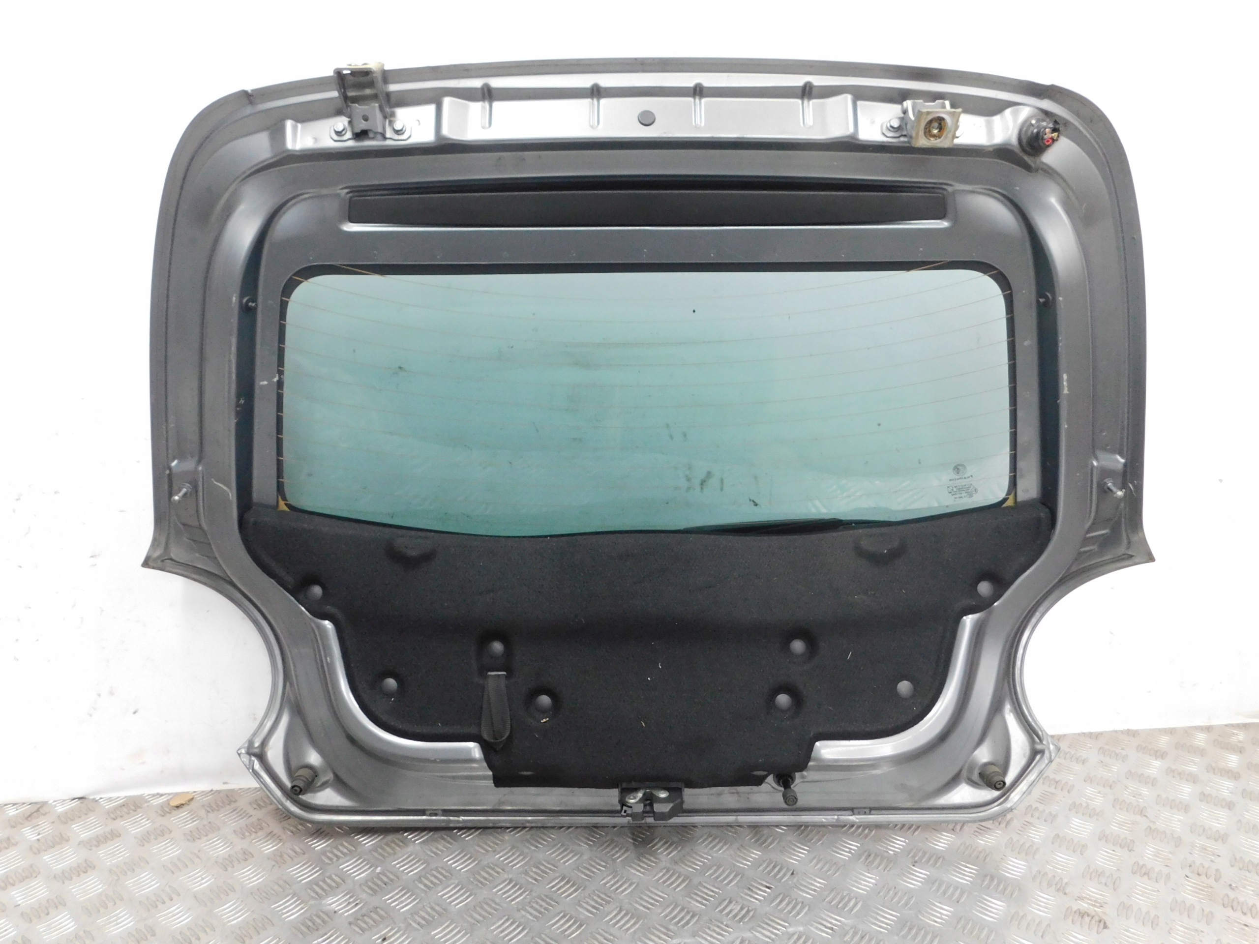 ZADNÁ KAPOTA ALFA ROMEO MITO