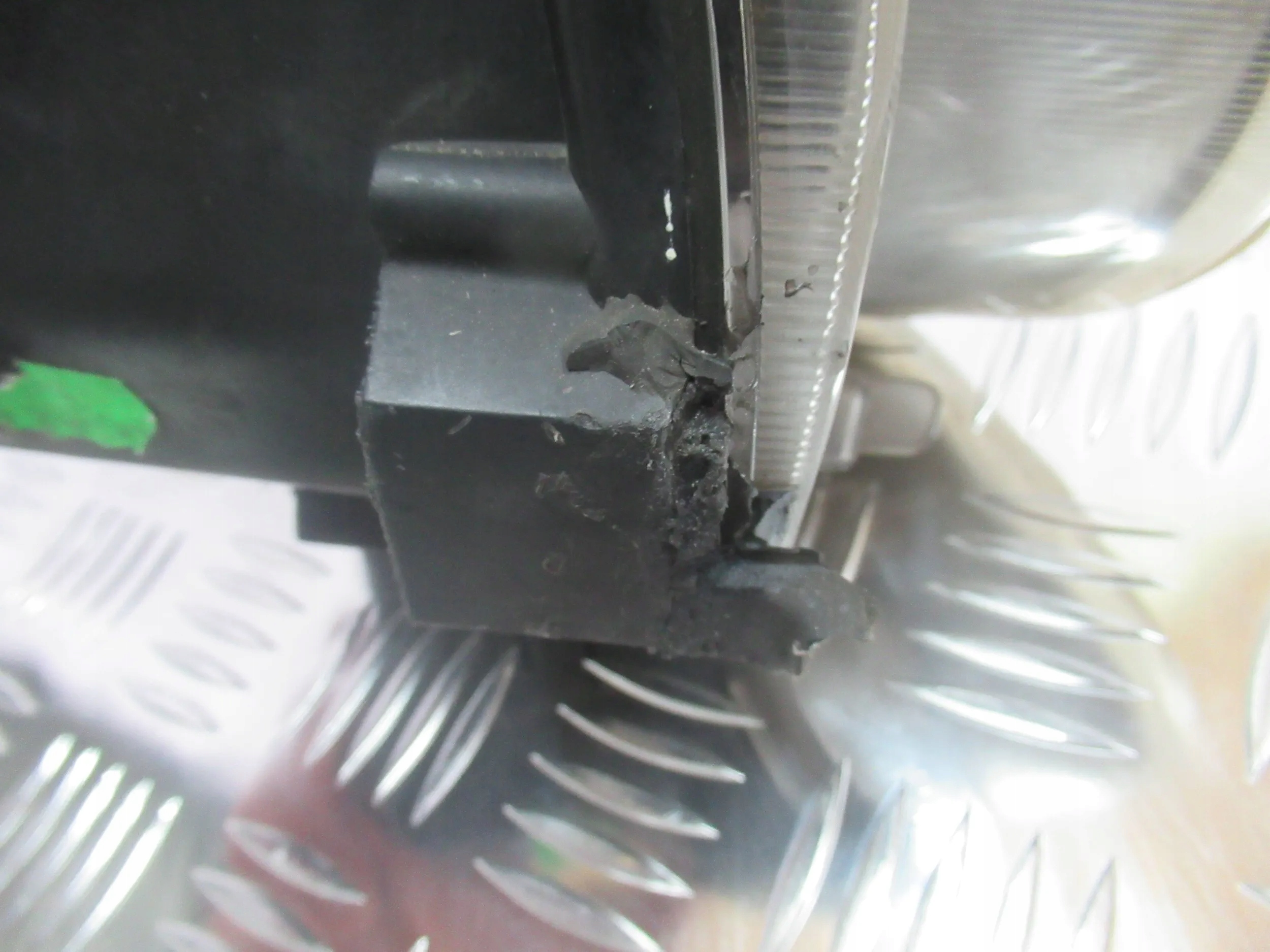 LAVE PREDNE SVETLO FIAT 500 07-