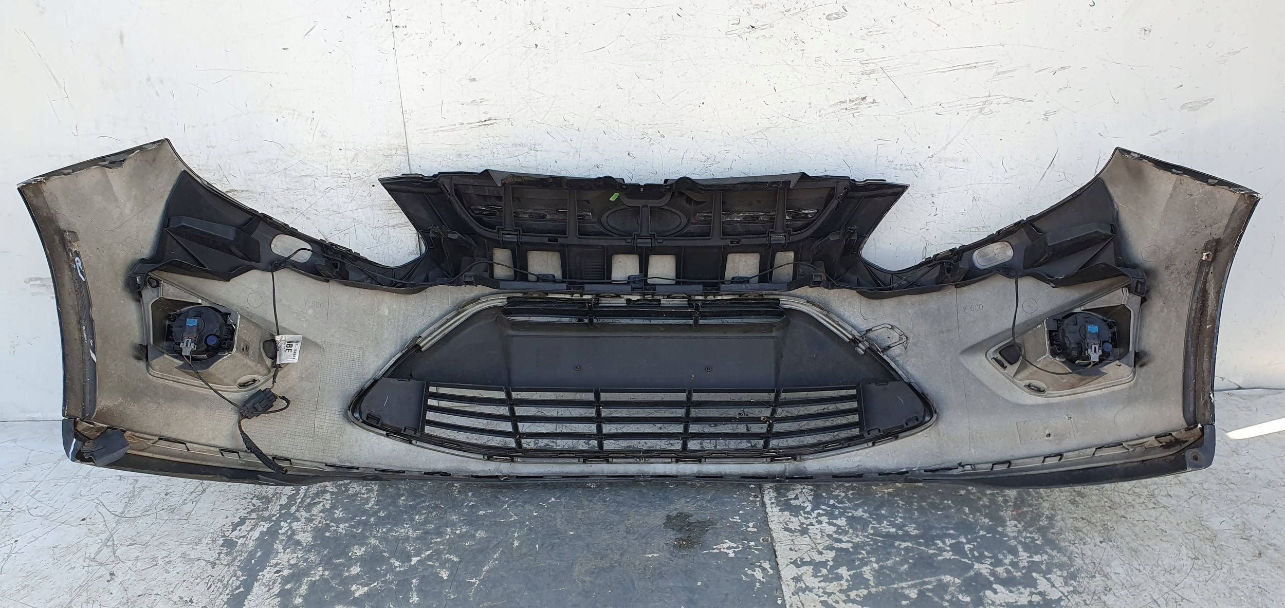 Ford C-MAX MK2 -015 PREDNÝ NÁRAZNÍK