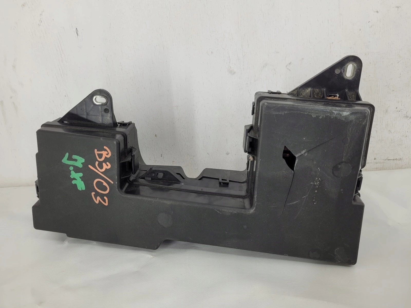 JAGUAR XF X250 POISTKOVA SKRINKA 7154-7259-30