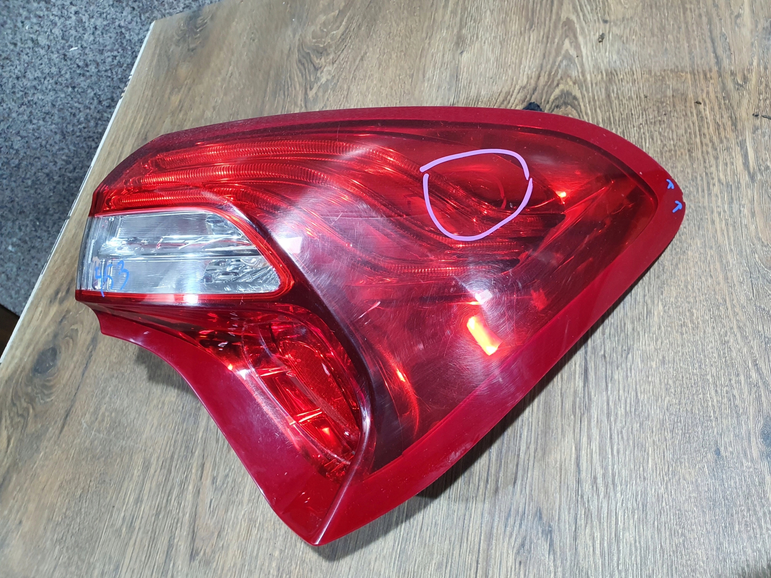 CITROEN DS5 PRAVE ZADNE SVETLO