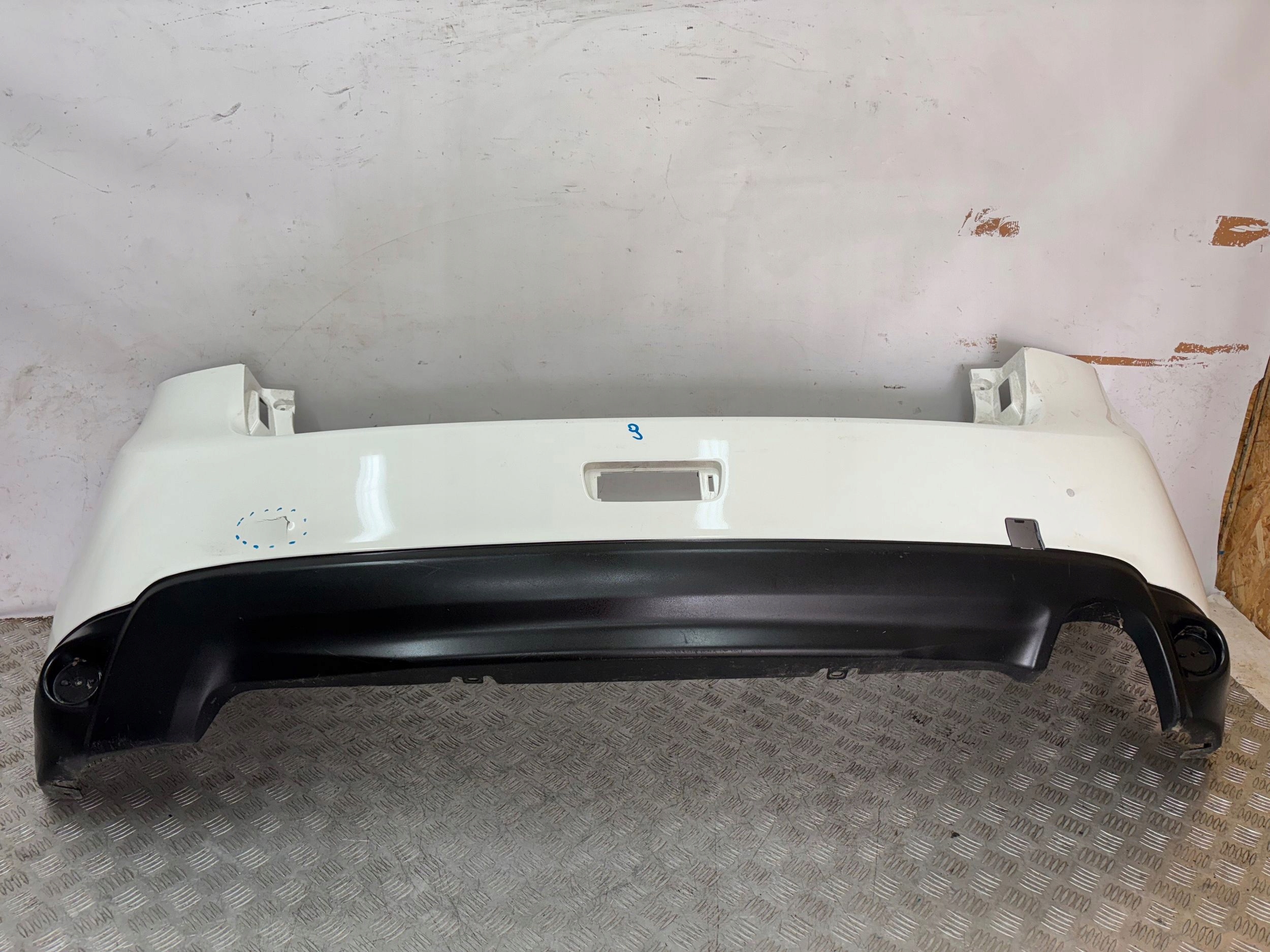 ZADNÝ NÁRAZNÍK MITSUBISHI ASX LIFT 12-