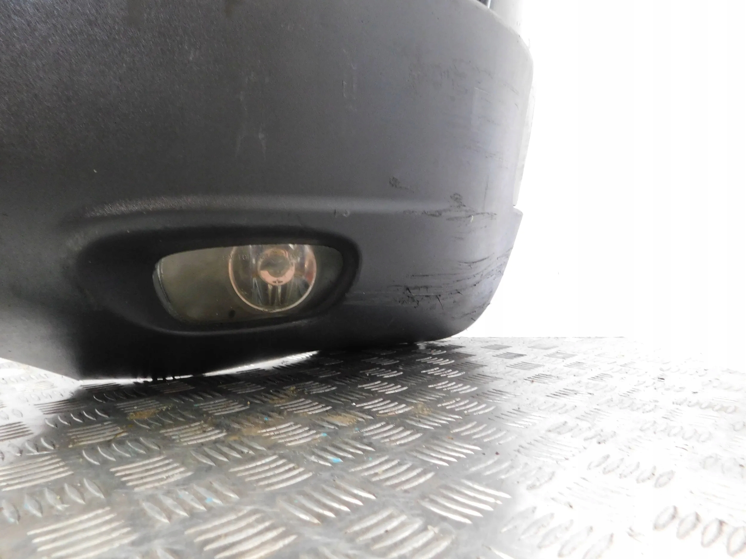 PREDNÝ NÁRAZNÍK VOLVO XC90