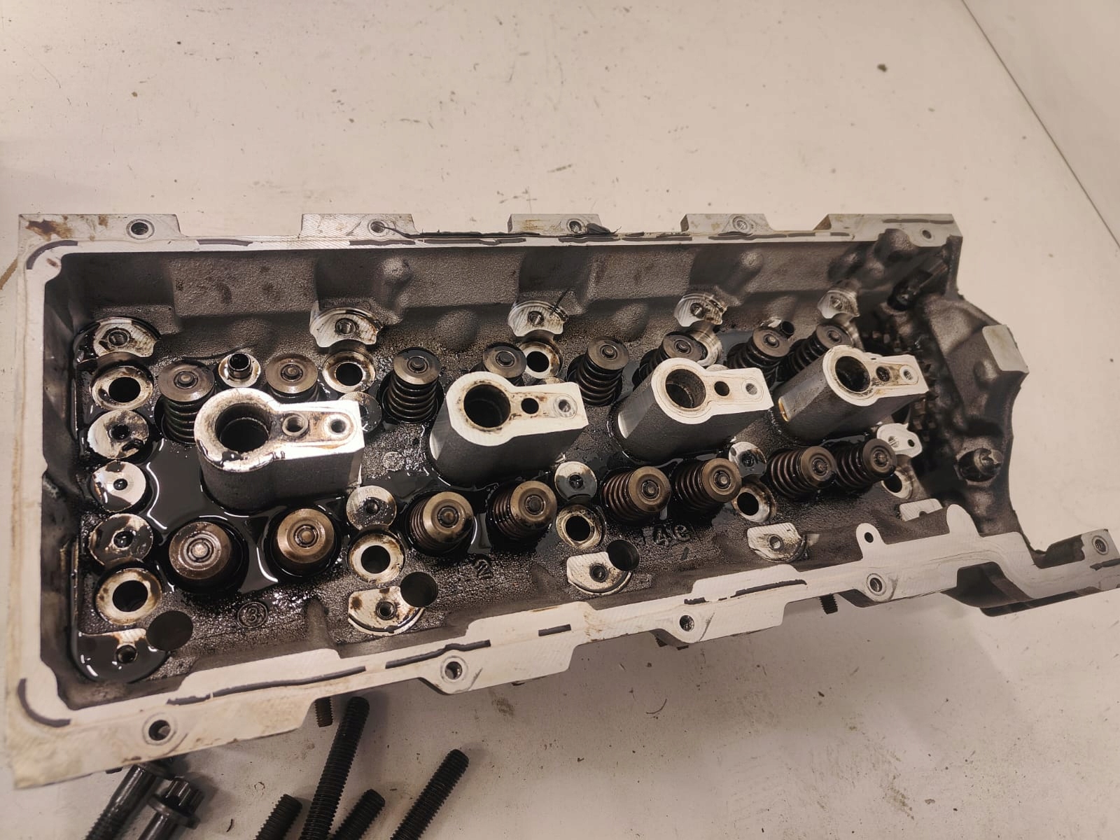MERCEDES w204 w211 w209 2.2 diesel om646 A6460100820 HLAVA MOTORA VAČKY