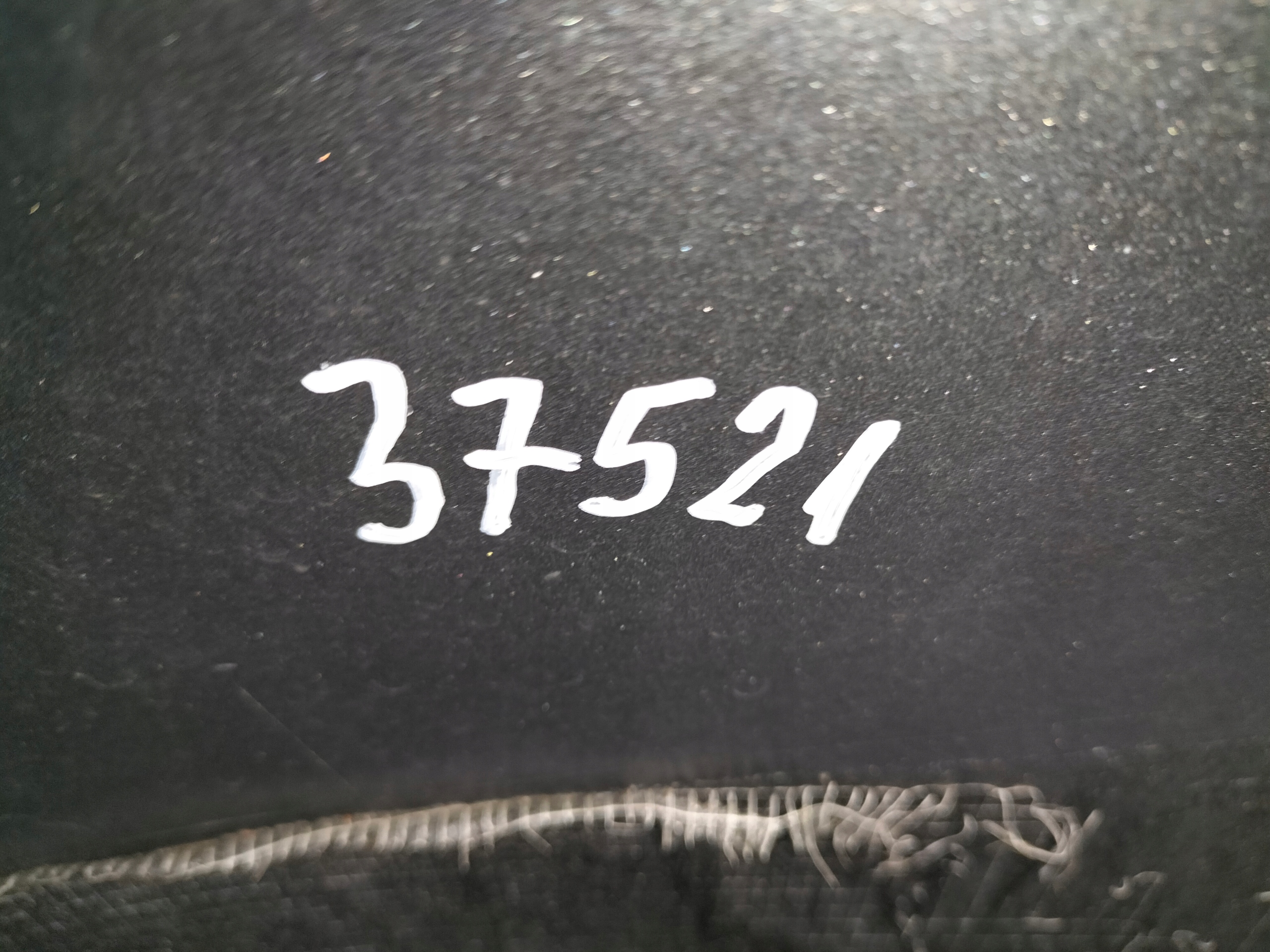 ZADNÝ NÁRAZNÍK VW TAOS 2GL 20-