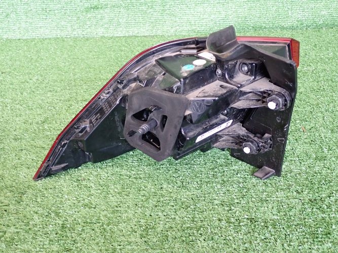 VW TIGUAN II LED IQ LIGHT 15- PRAVE ZADNE SVETLO 5NA945208J
