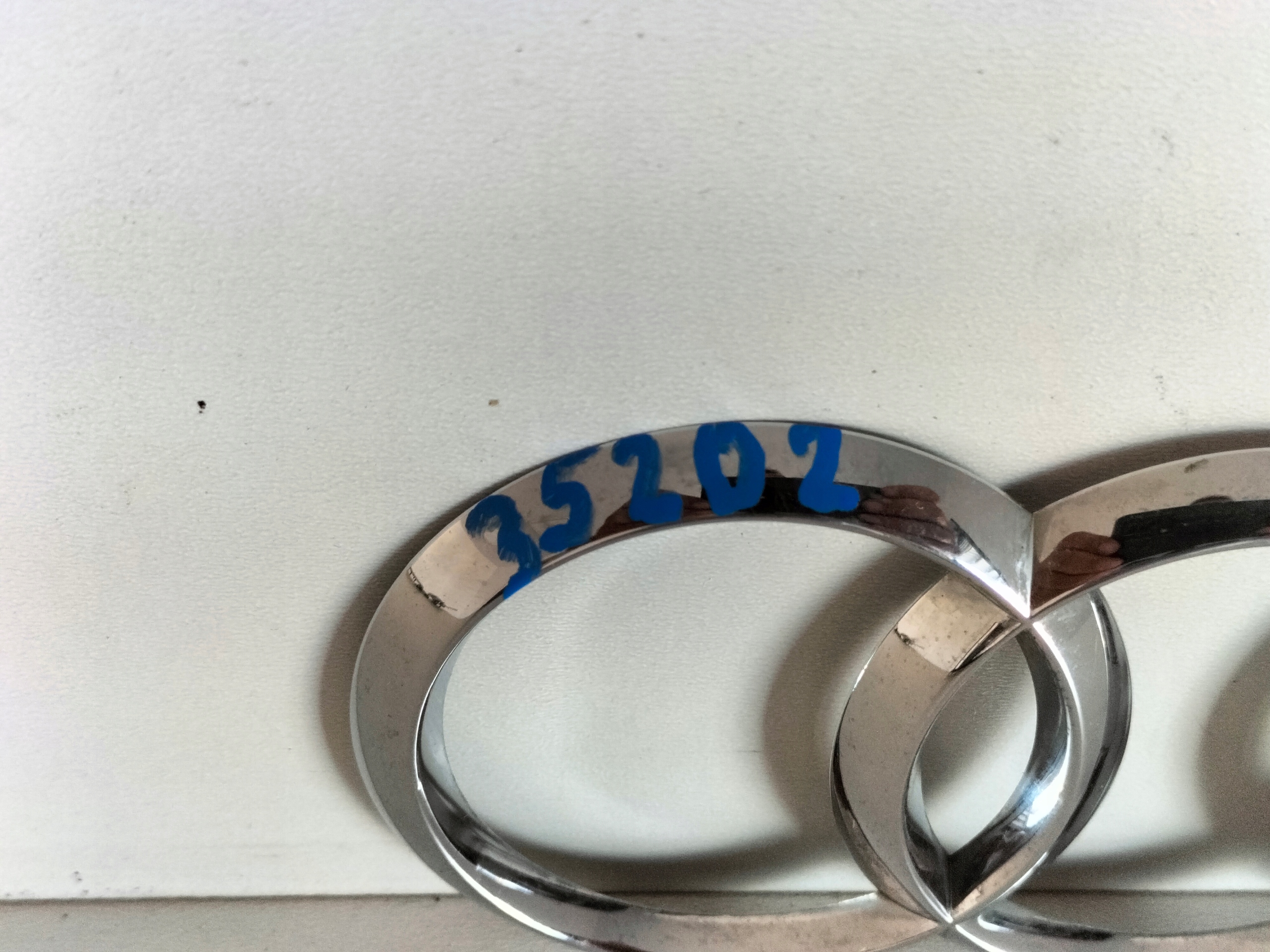 ZNAK EMBLEM AUDI